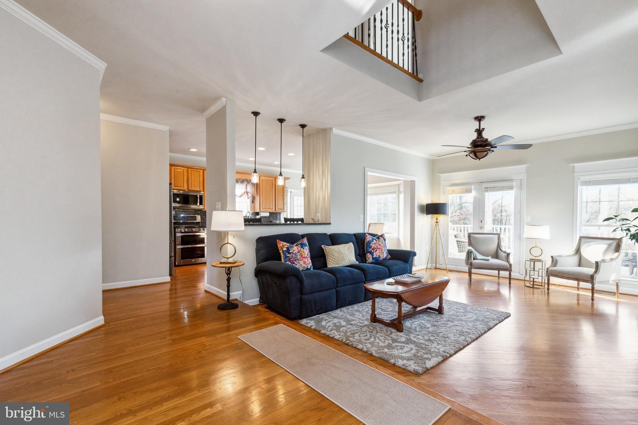 ASHBURN MEWS - Residential