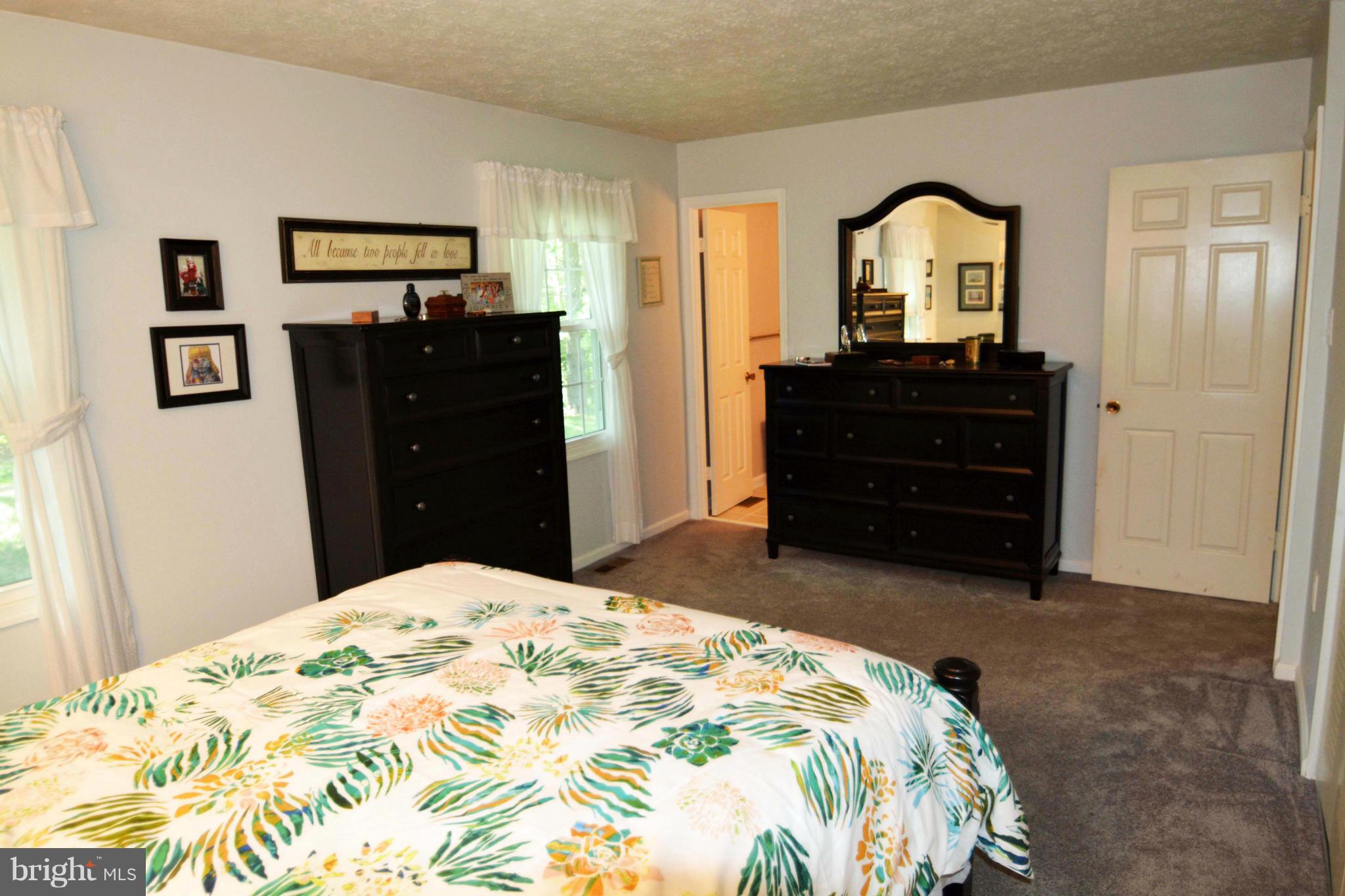 VILLAGE OF HICKORY RIDGE - Residential