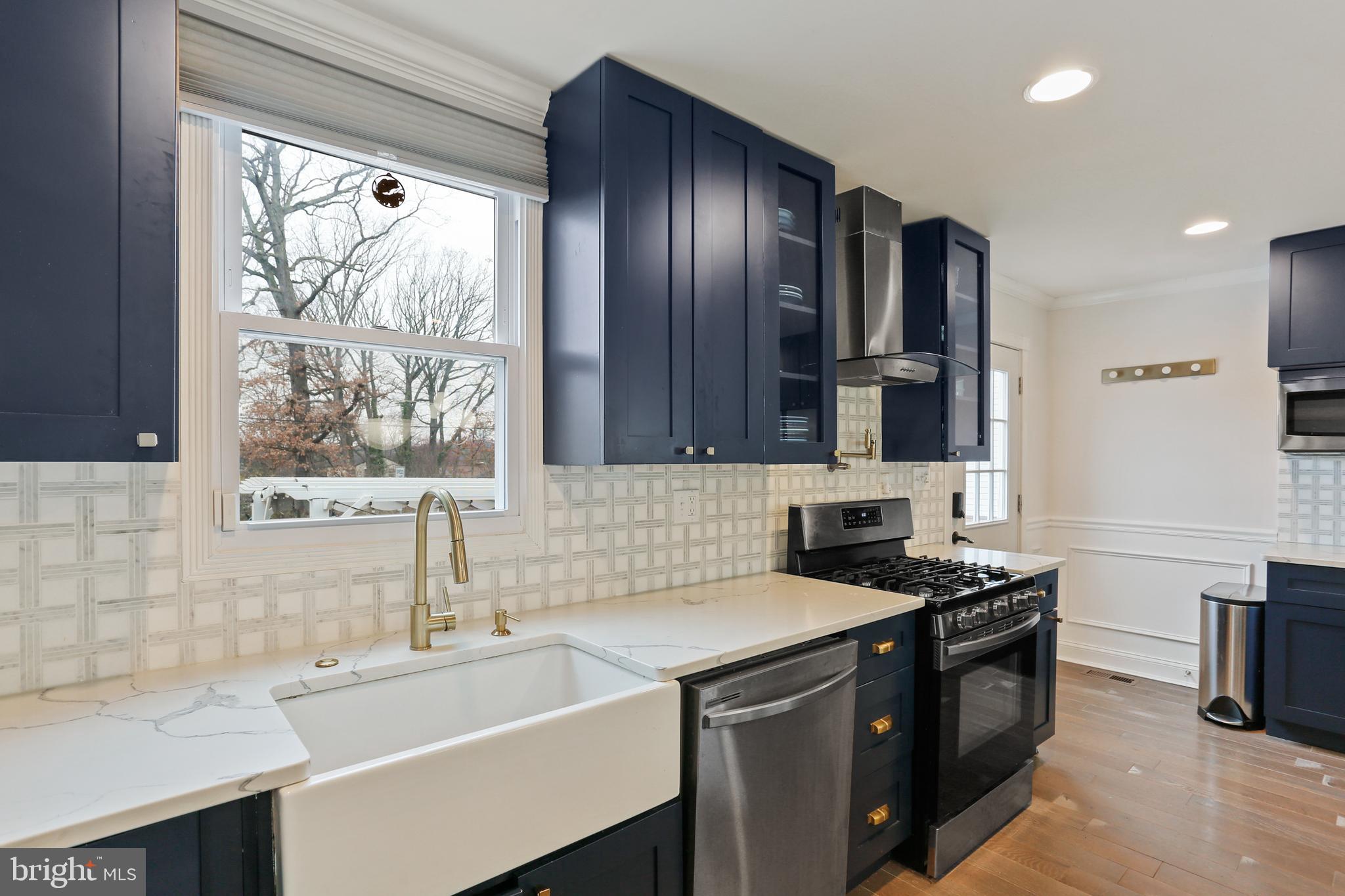 PARKVILLE/CARNEY - Residential