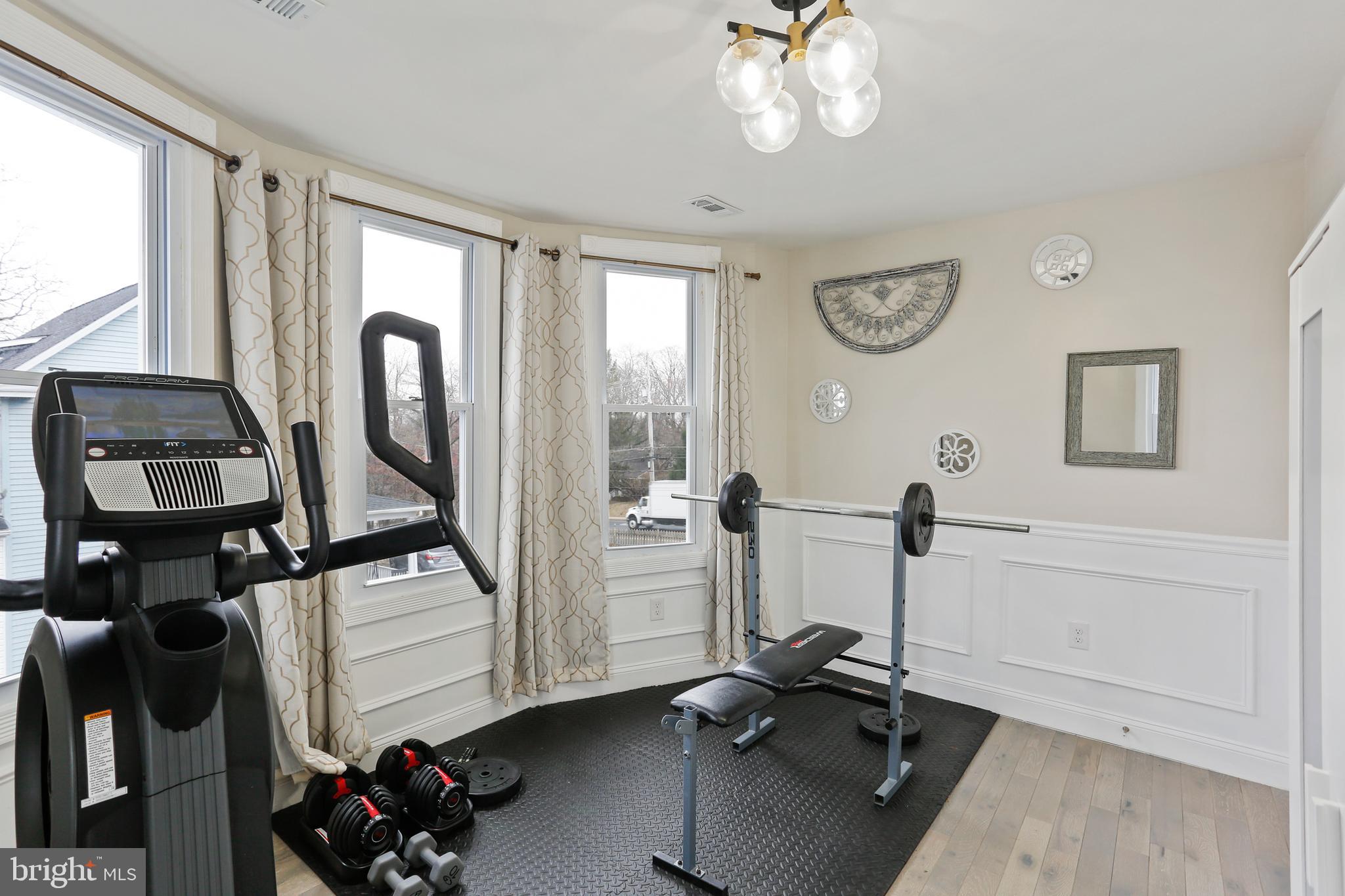 PARKVILLE/CARNEY - Residential