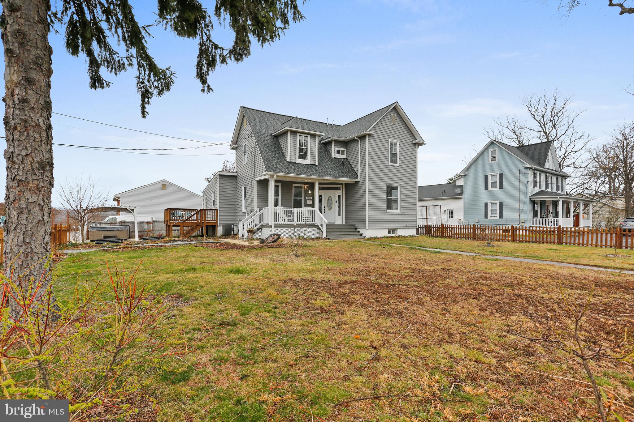 PARKVILLE/CARNEY - Residential