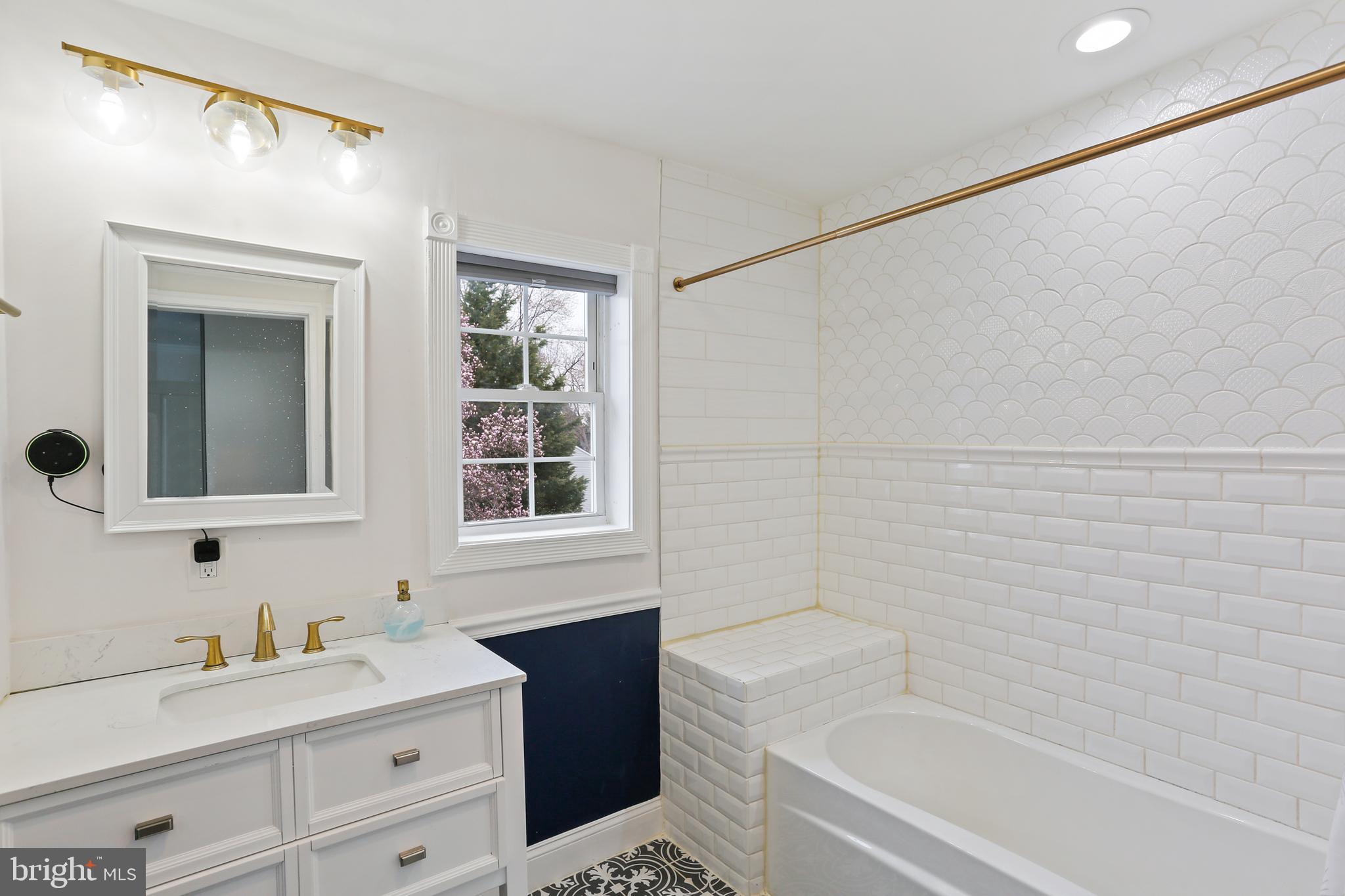 PARKVILLE/CARNEY - Residential