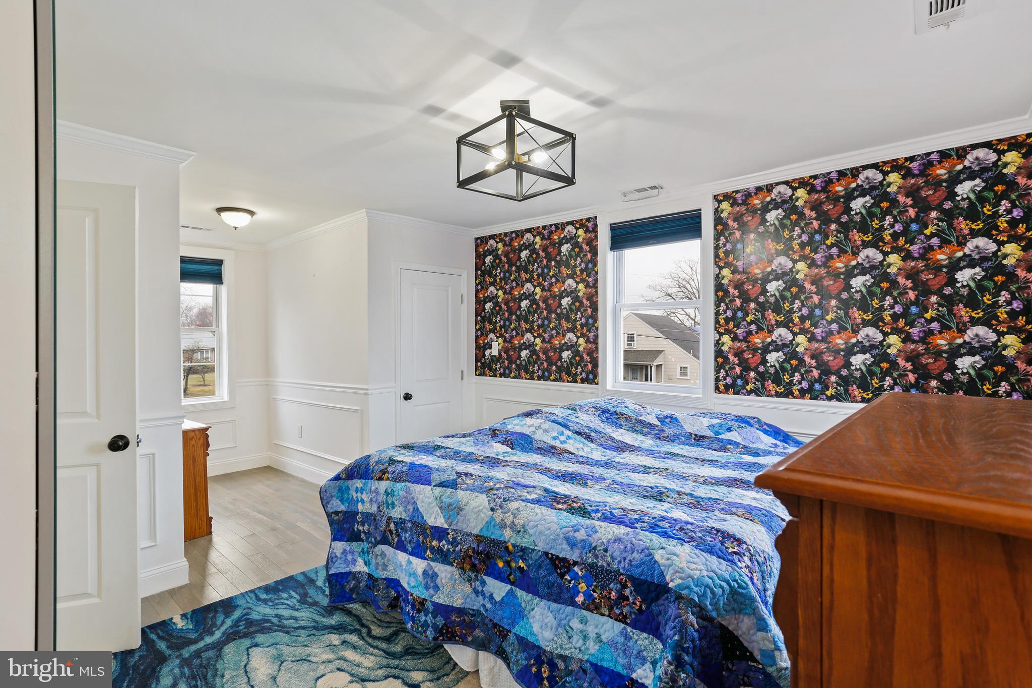 PARKVILLE/CARNEY - Residential