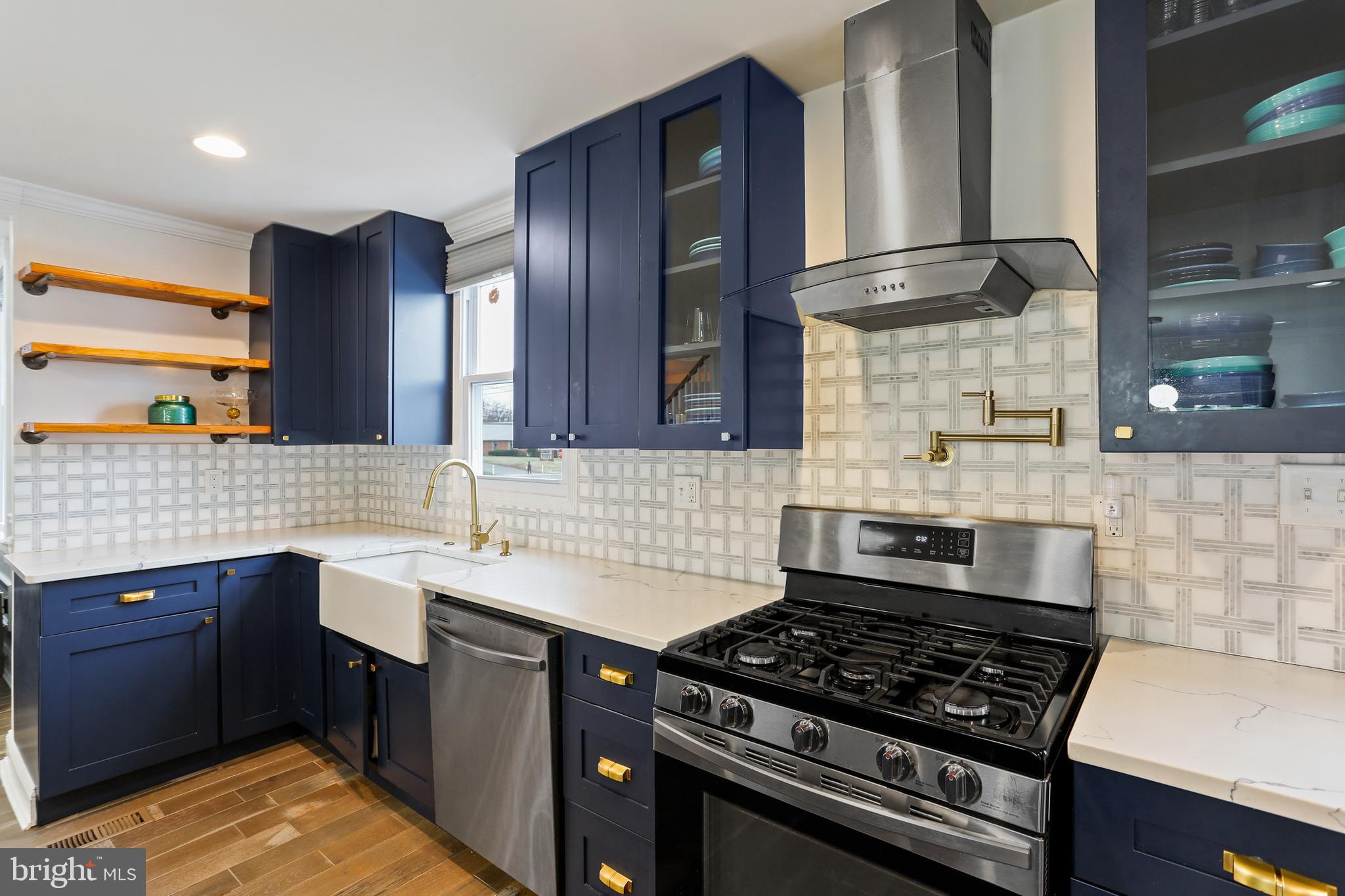 PARKVILLE/CARNEY - Residential