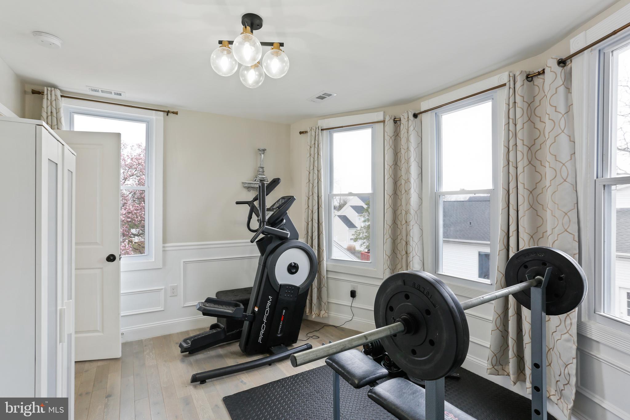 PARKVILLE/CARNEY - Residential