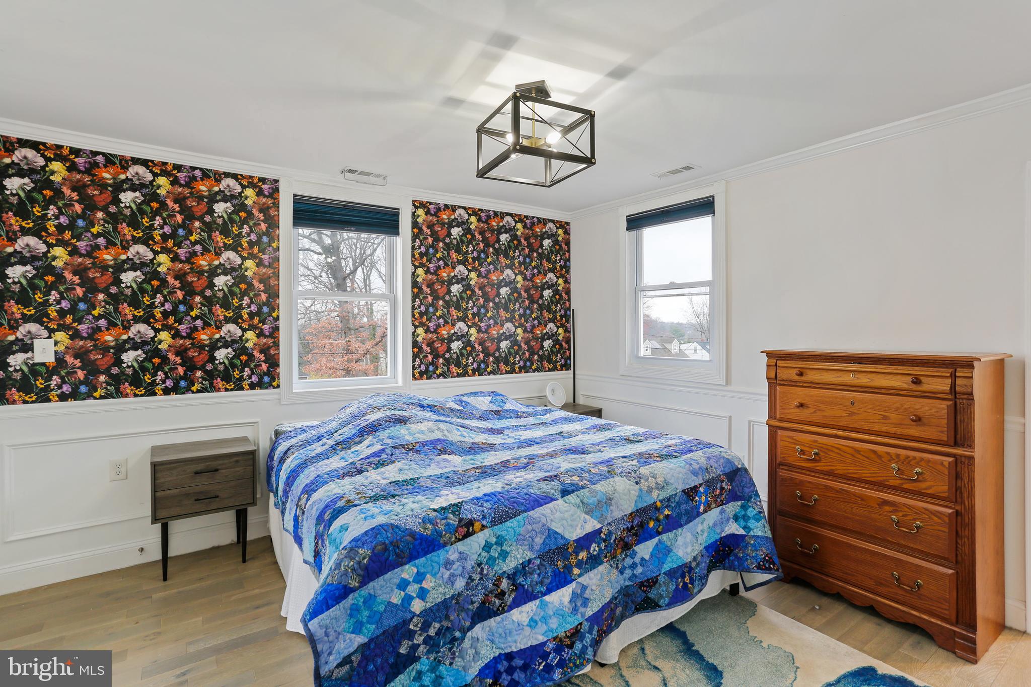 PARKVILLE/CARNEY - Residential