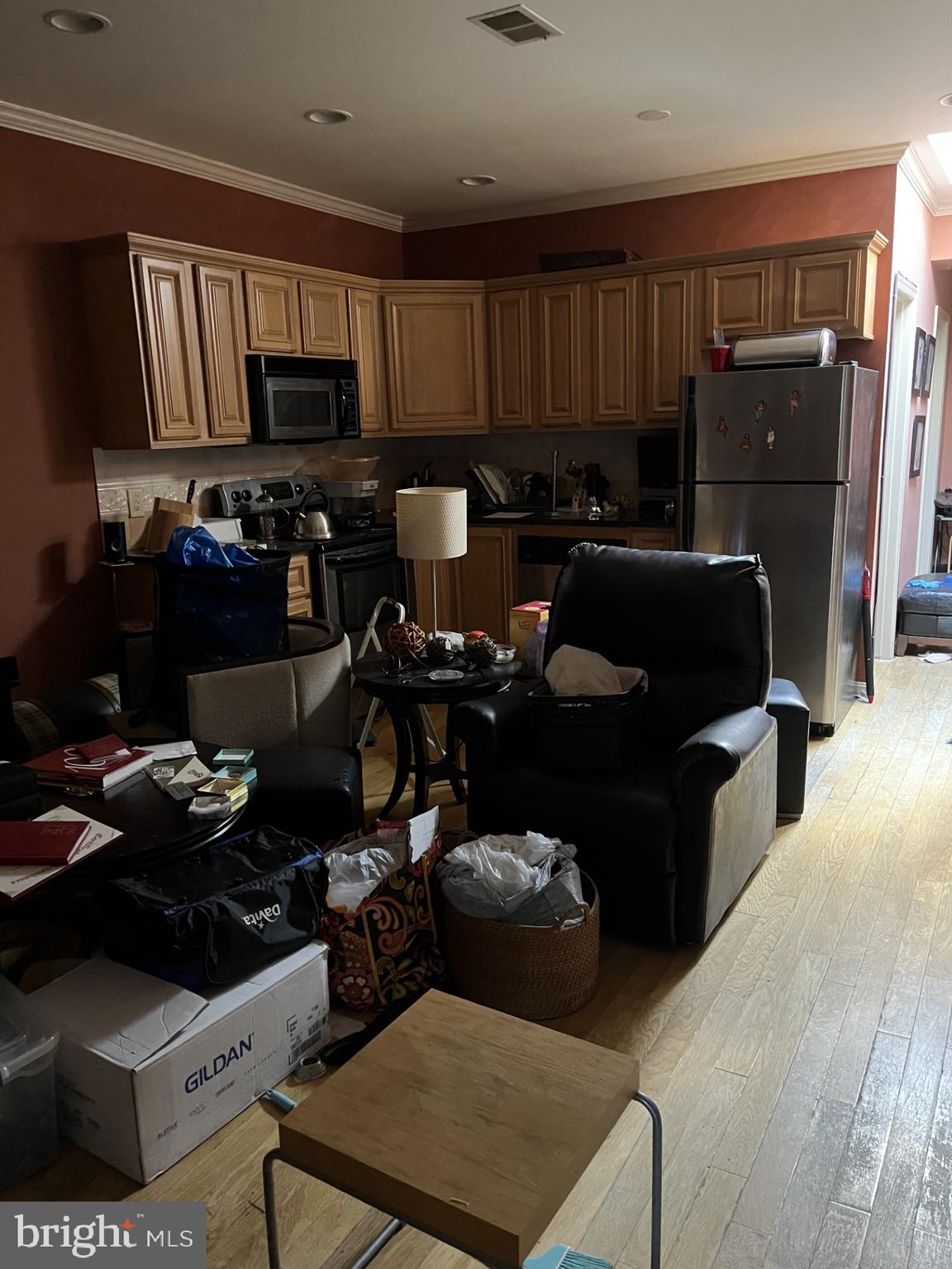 1109 PENN STREET NE 4