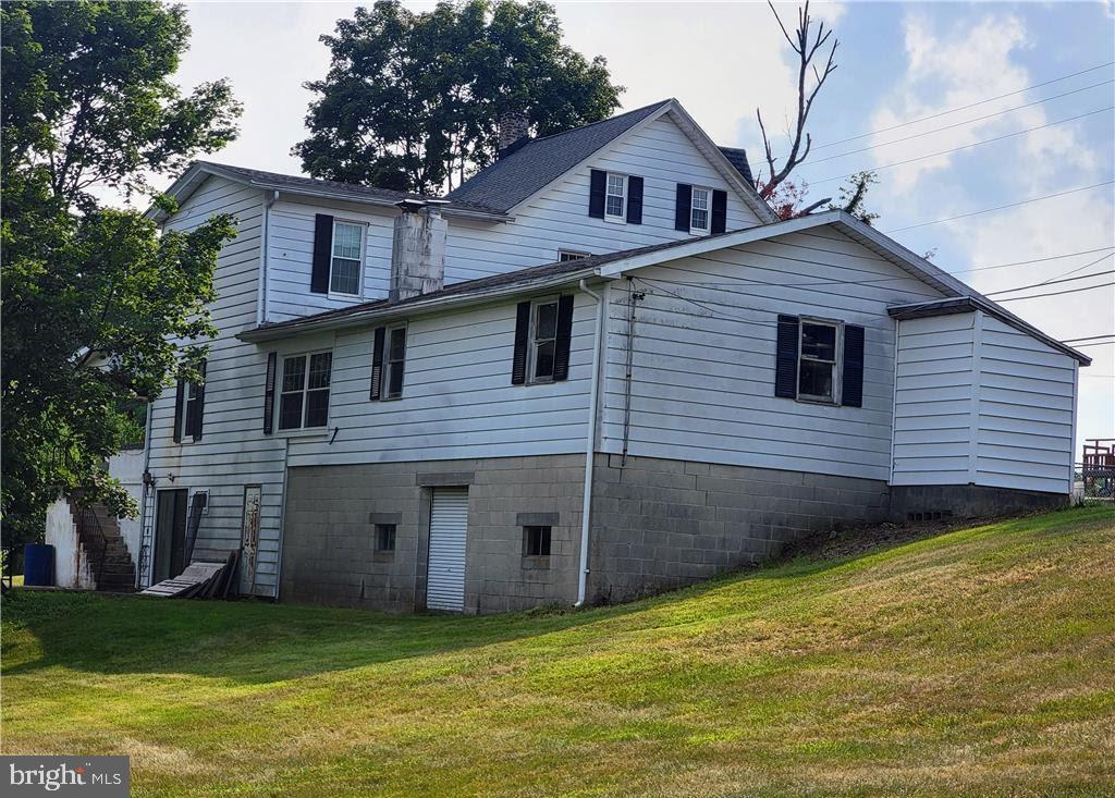 1073 MAHONING MOUNTAIN ROAD