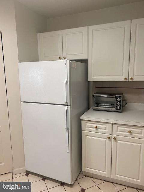 SAVOY PARK CONDOMINIUMS - Residential Lease