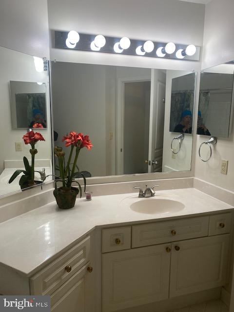 SAVOY PARK CONDOMINIUMS - Residential Lease