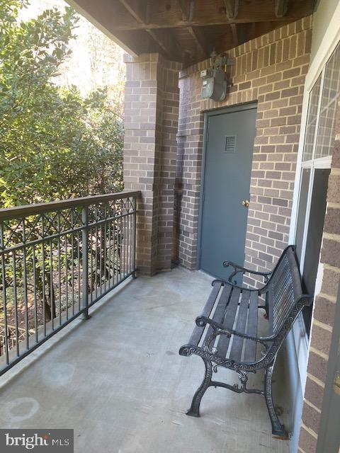 SAVOY PARK CONDOMINIUMS - Residential Lease