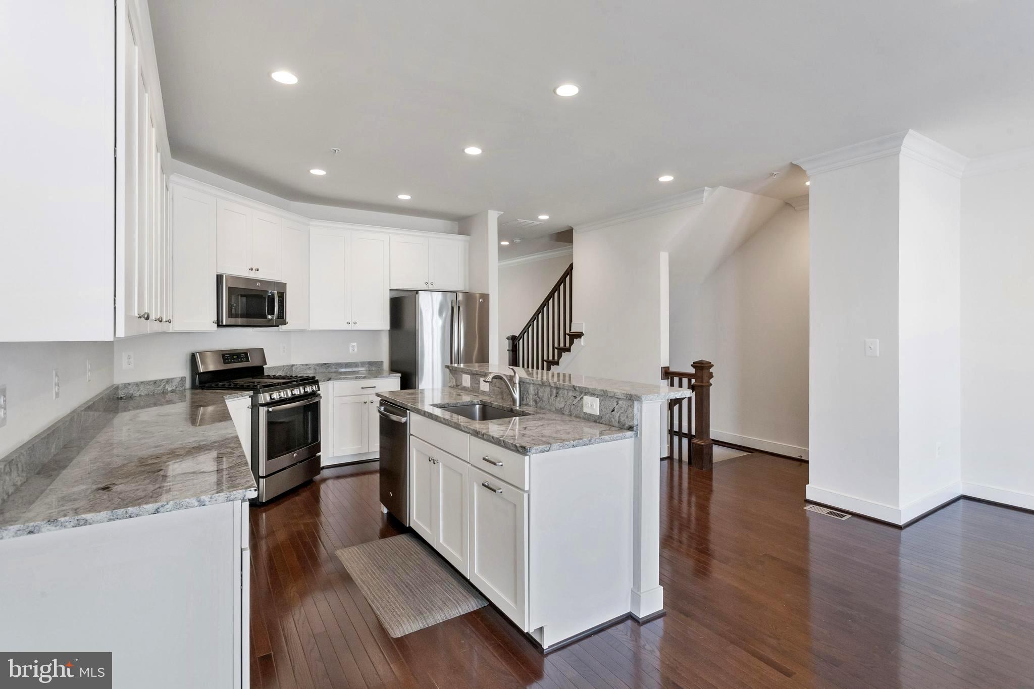 VILLAGES OF URBANA - Residential