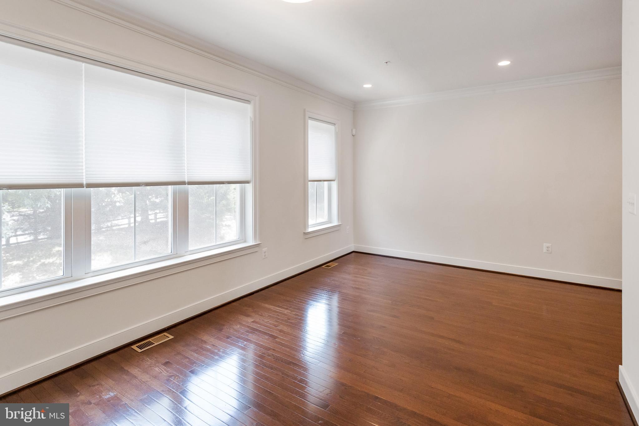 VILLAGES OF URBANA - Residential