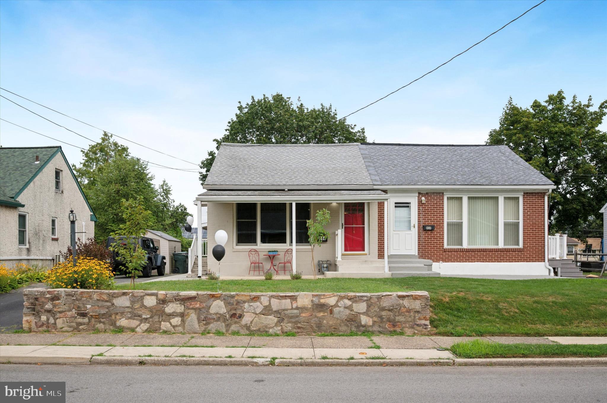 814 CRICKET AVENUE