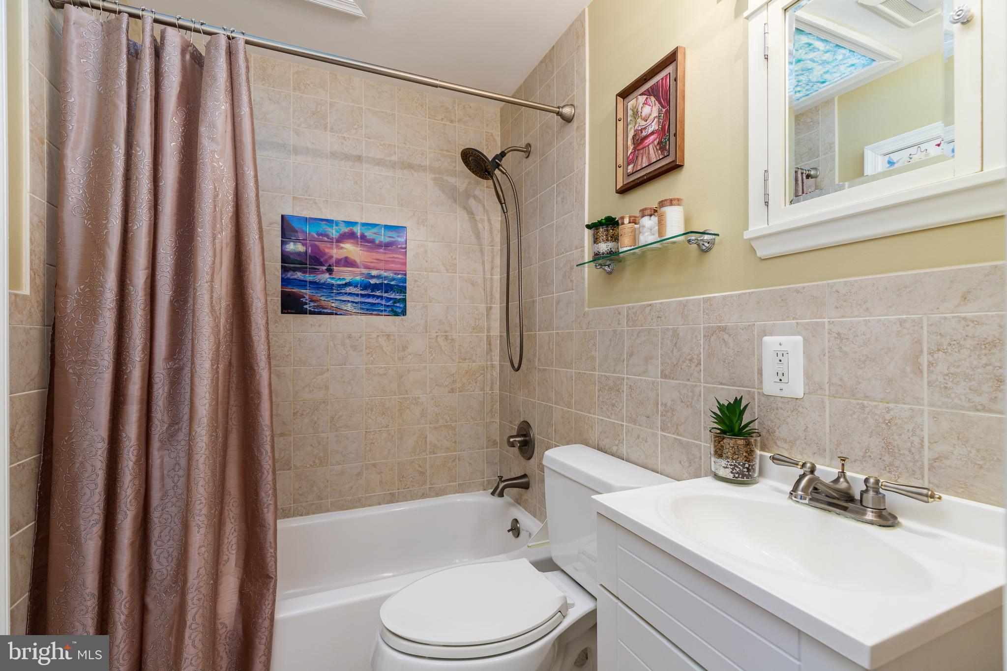 NORTH POINT VILLAGE - Residential