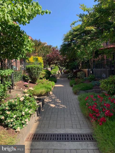 MOUNT VERNON PLACE HISTORIC DISTRICT - Residential Lease