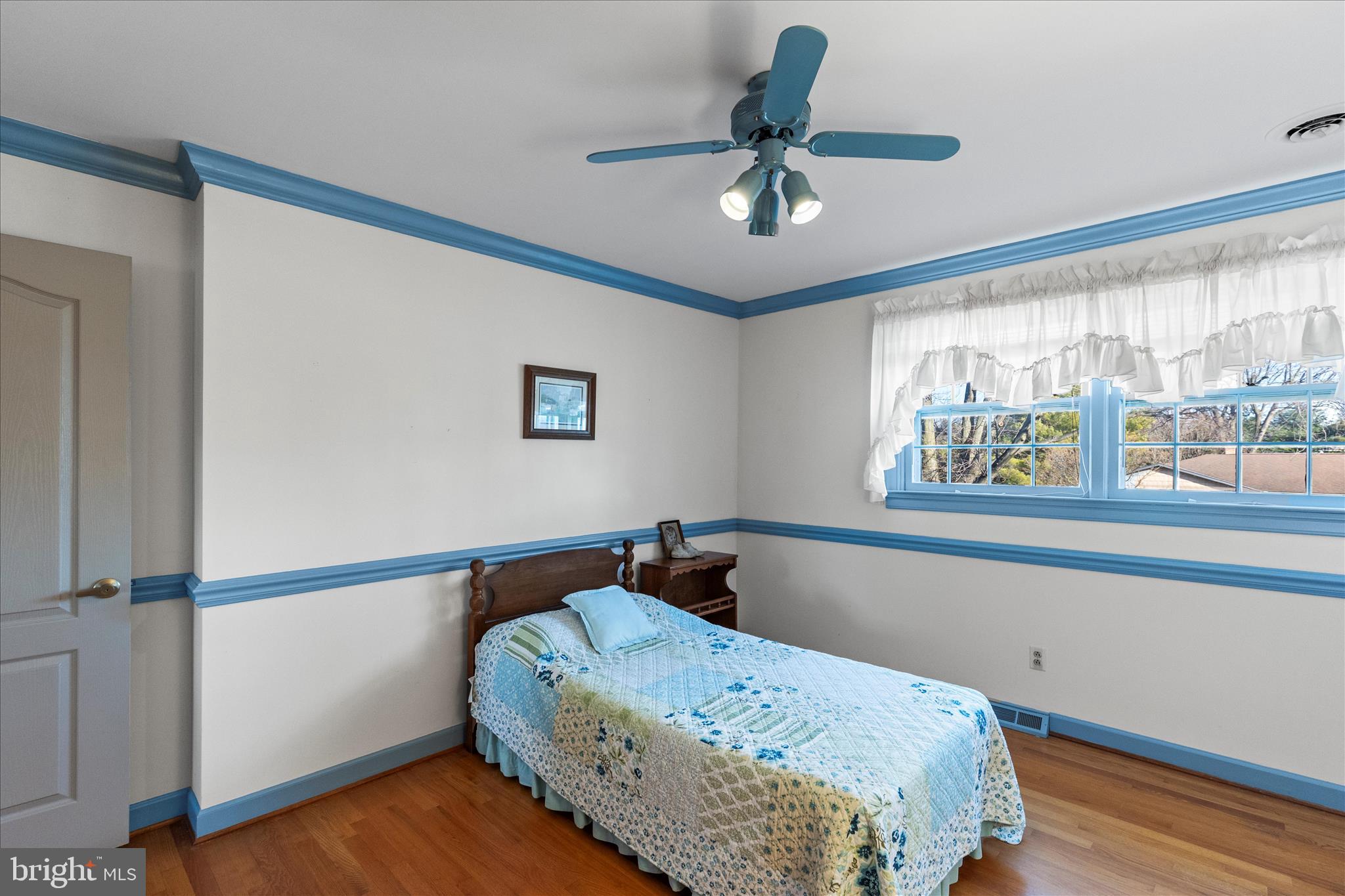 HAINES ACRES/EAST YORK - Residential