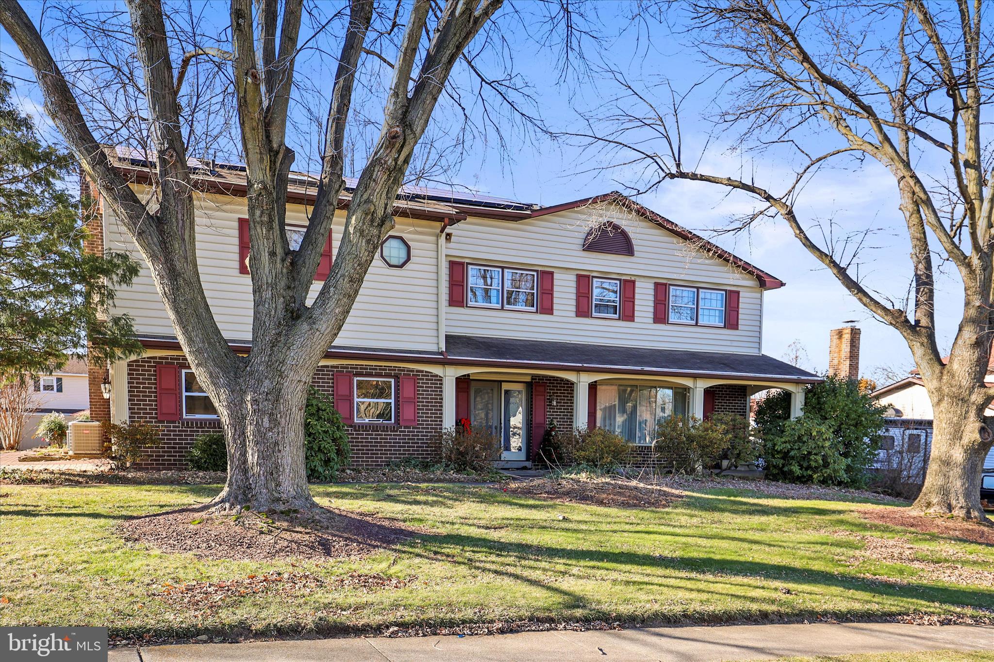 930 HICKORY HILL LANE