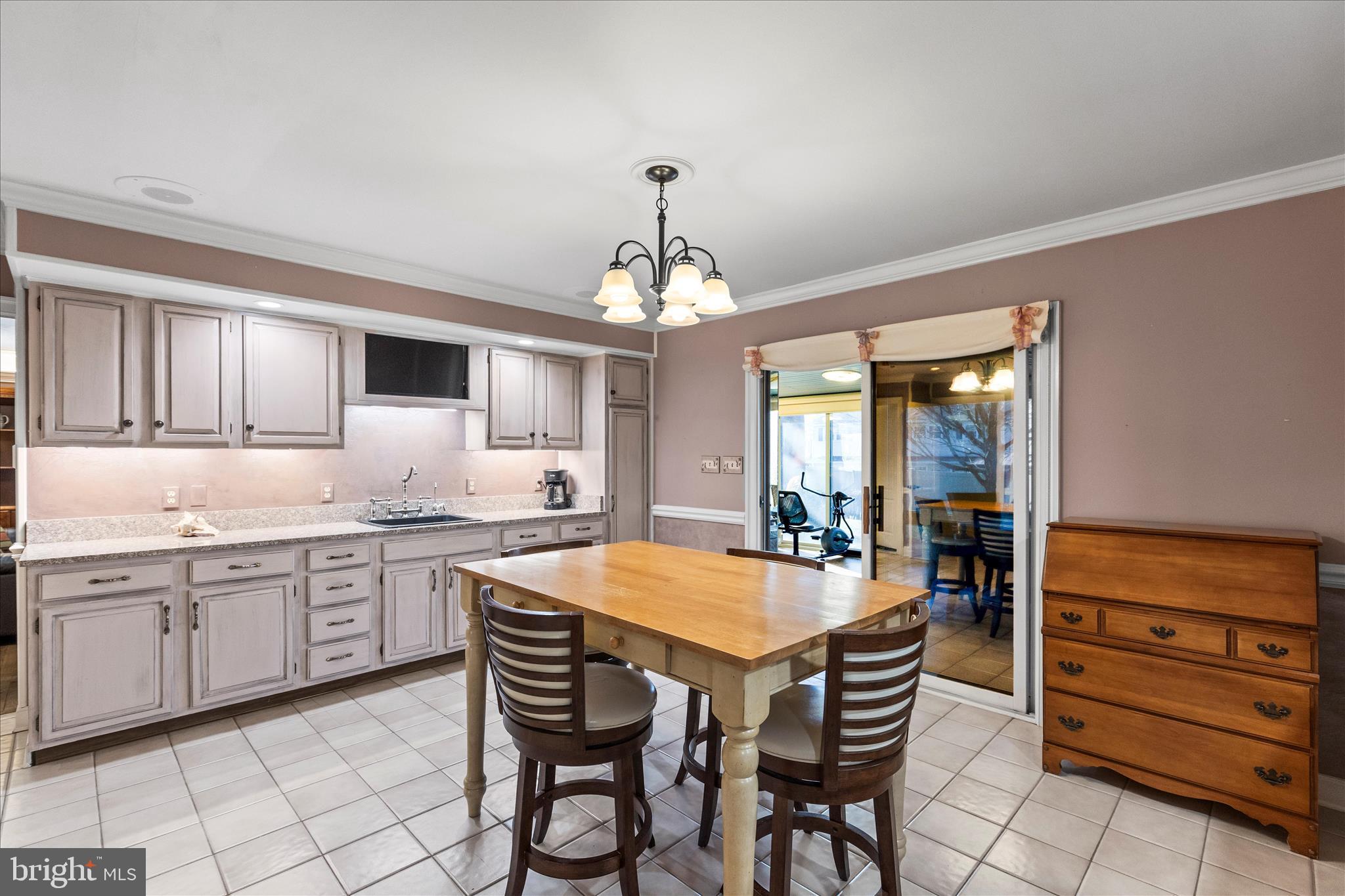 HAINES ACRES/EAST YORK - Residential