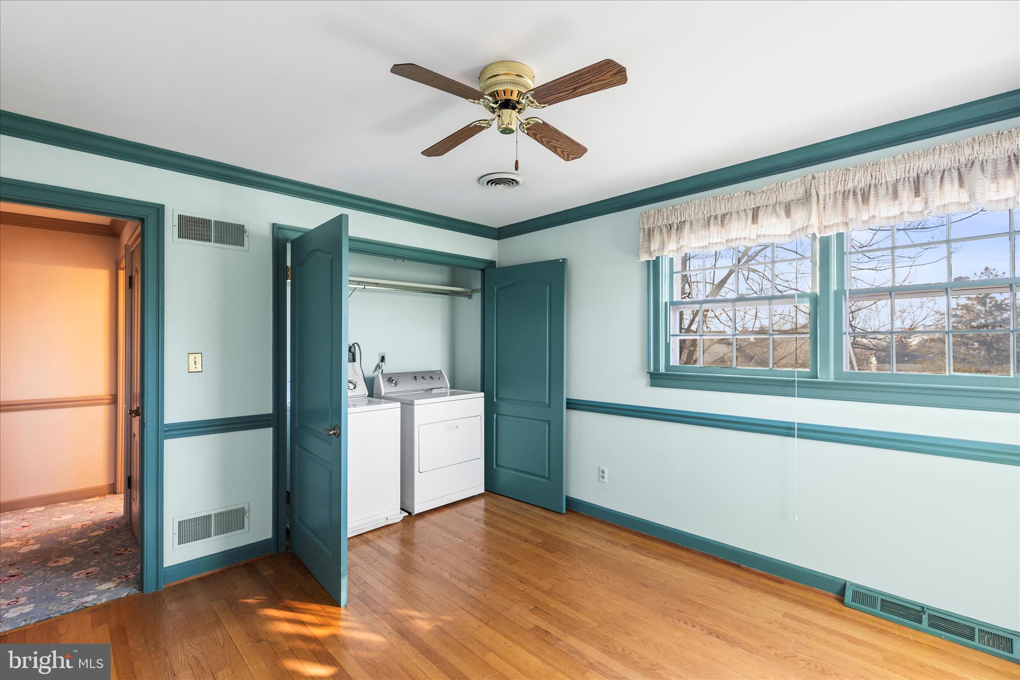 HAINES ACRES/EAST YORK - Residential