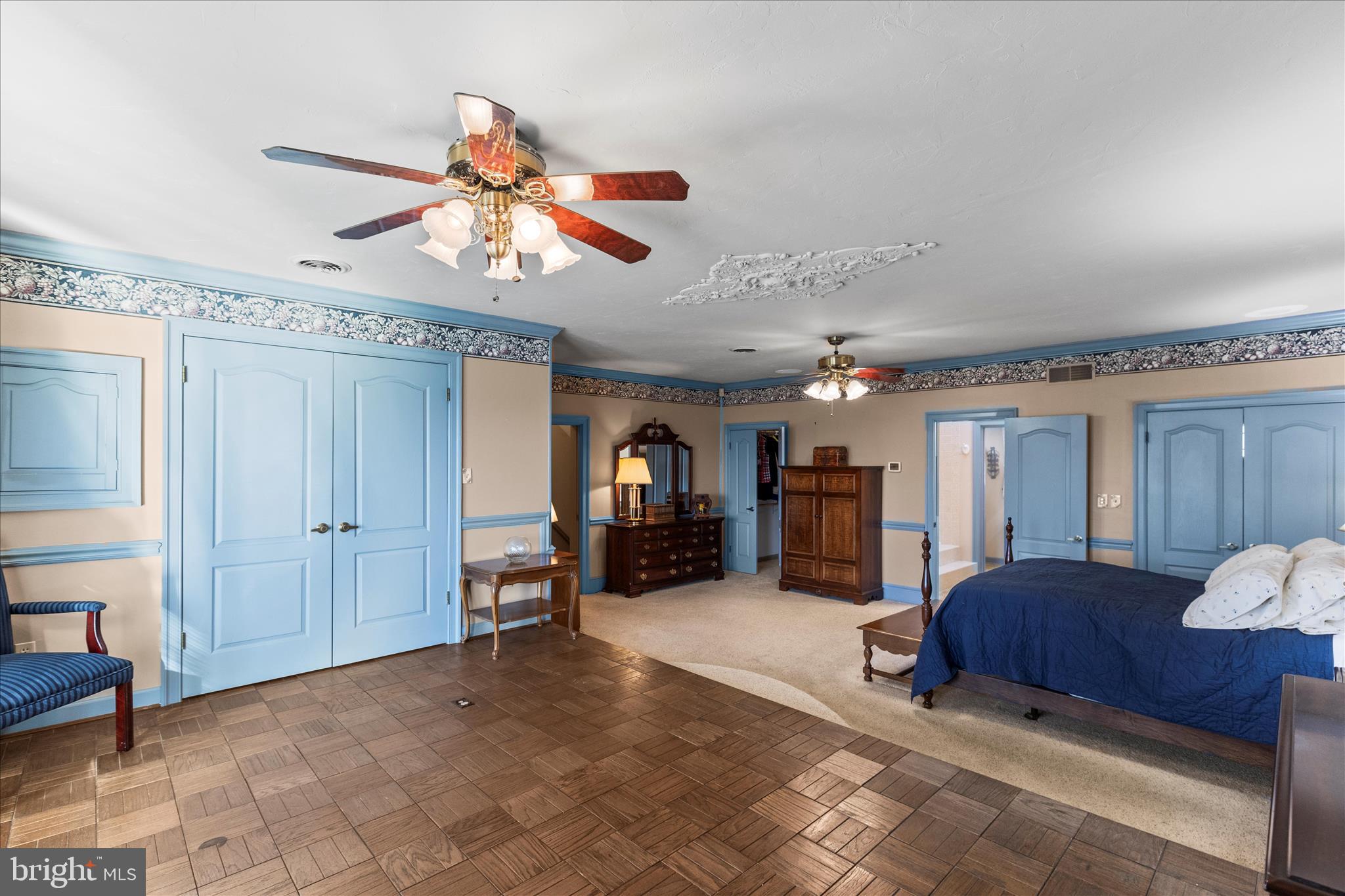 HAINES ACRES/EAST YORK - Residential