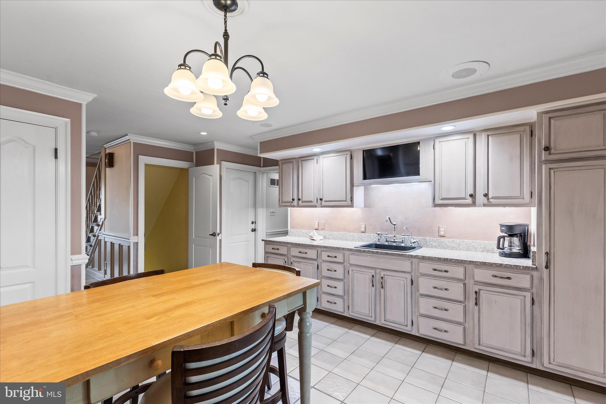 HAINES ACRES/EAST YORK - Residential