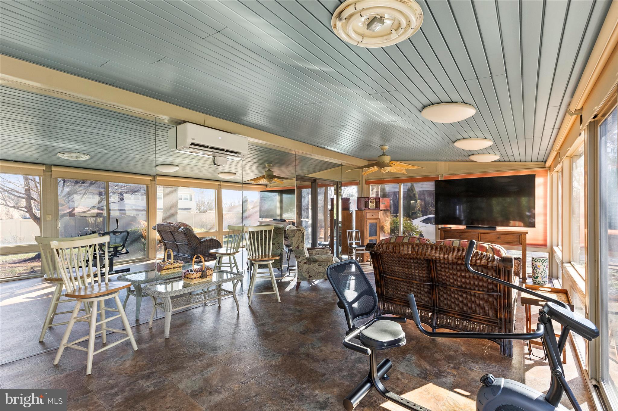 HAINES ACRES/EAST YORK - Residential