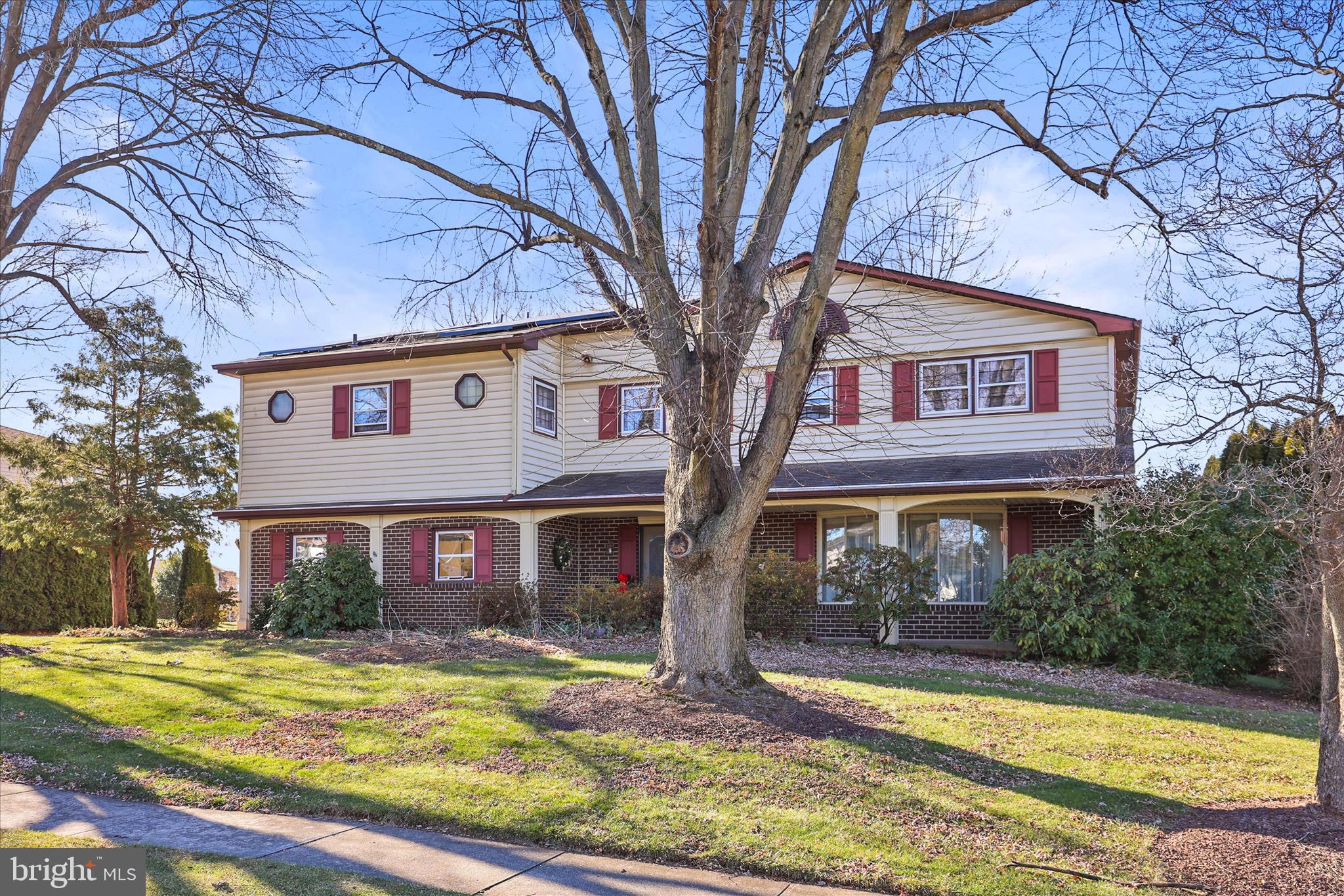 930 HICKORY HILL LANE