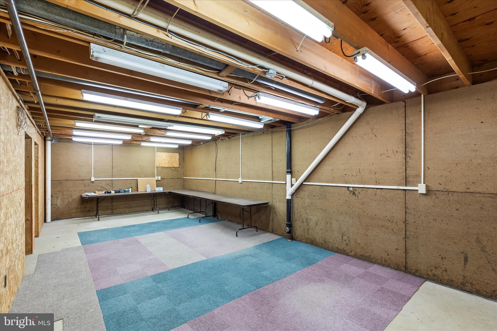 HAINES ACRES/EAST YORK - Residential