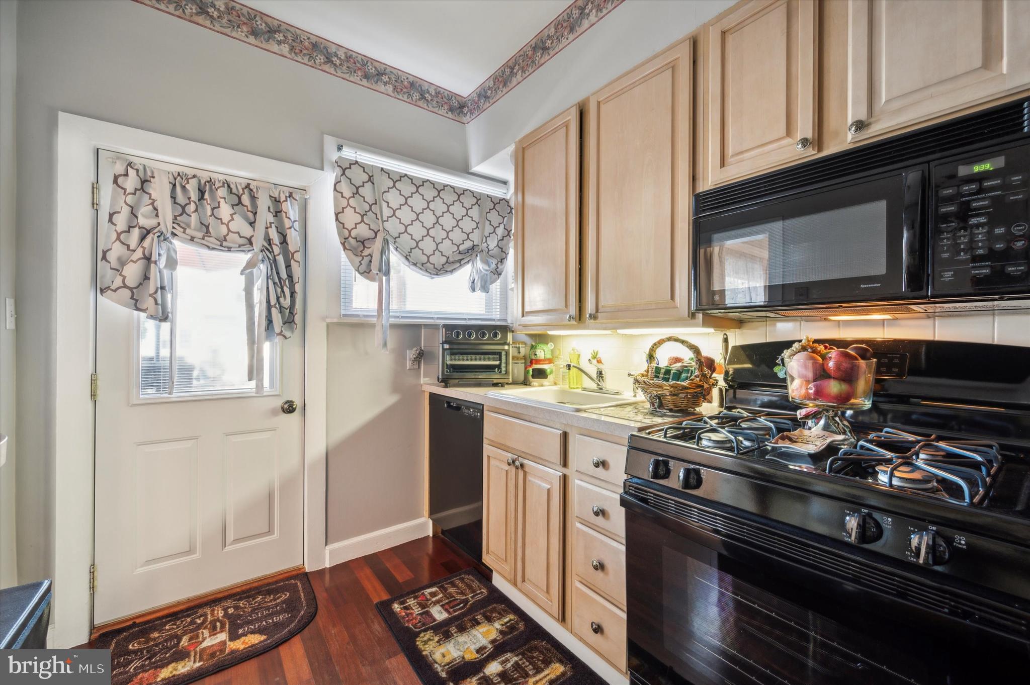 HAVERTOWN - Residential