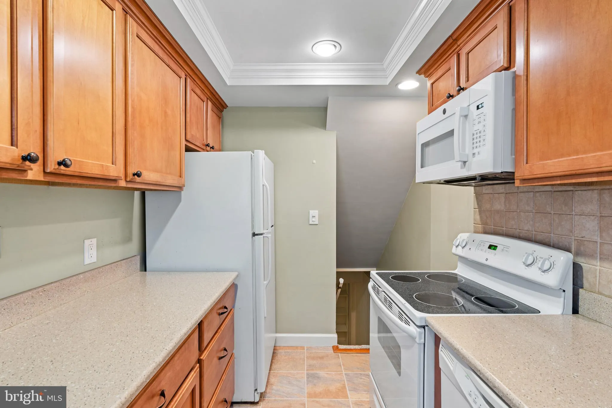 Arlington, Virginia 22206, United States, 2 Bedrooms Bedrooms, ,2 BathroomsBathrooms,Residential,Active,197382