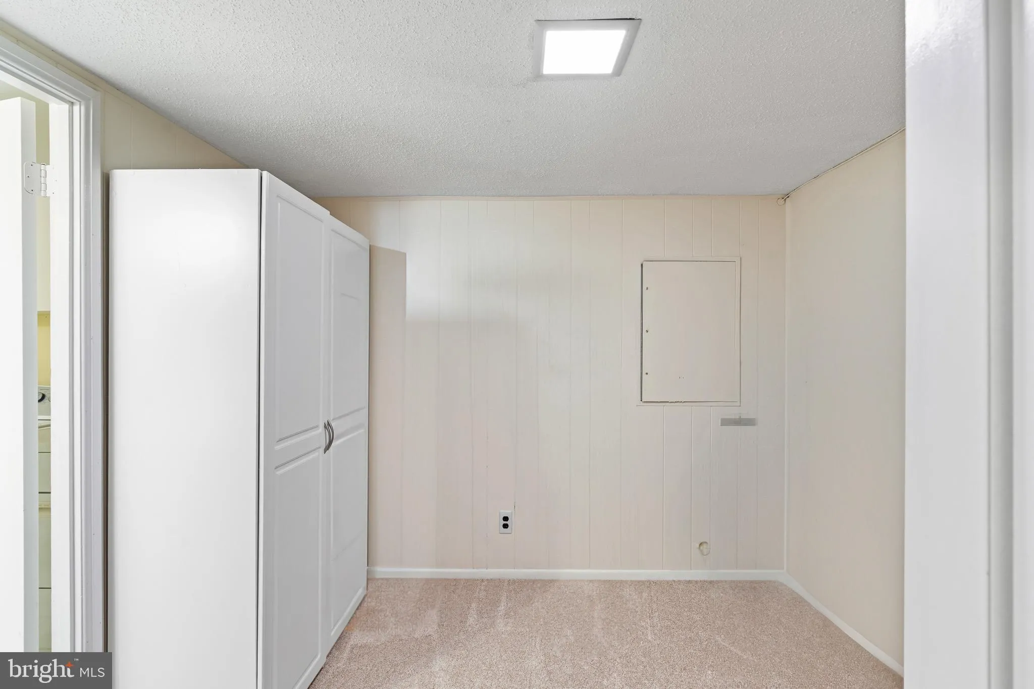 Arlington, Virginia 22206, United States, 2 Bedrooms Bedrooms, ,2 BathroomsBathrooms,Residential,Active,197382