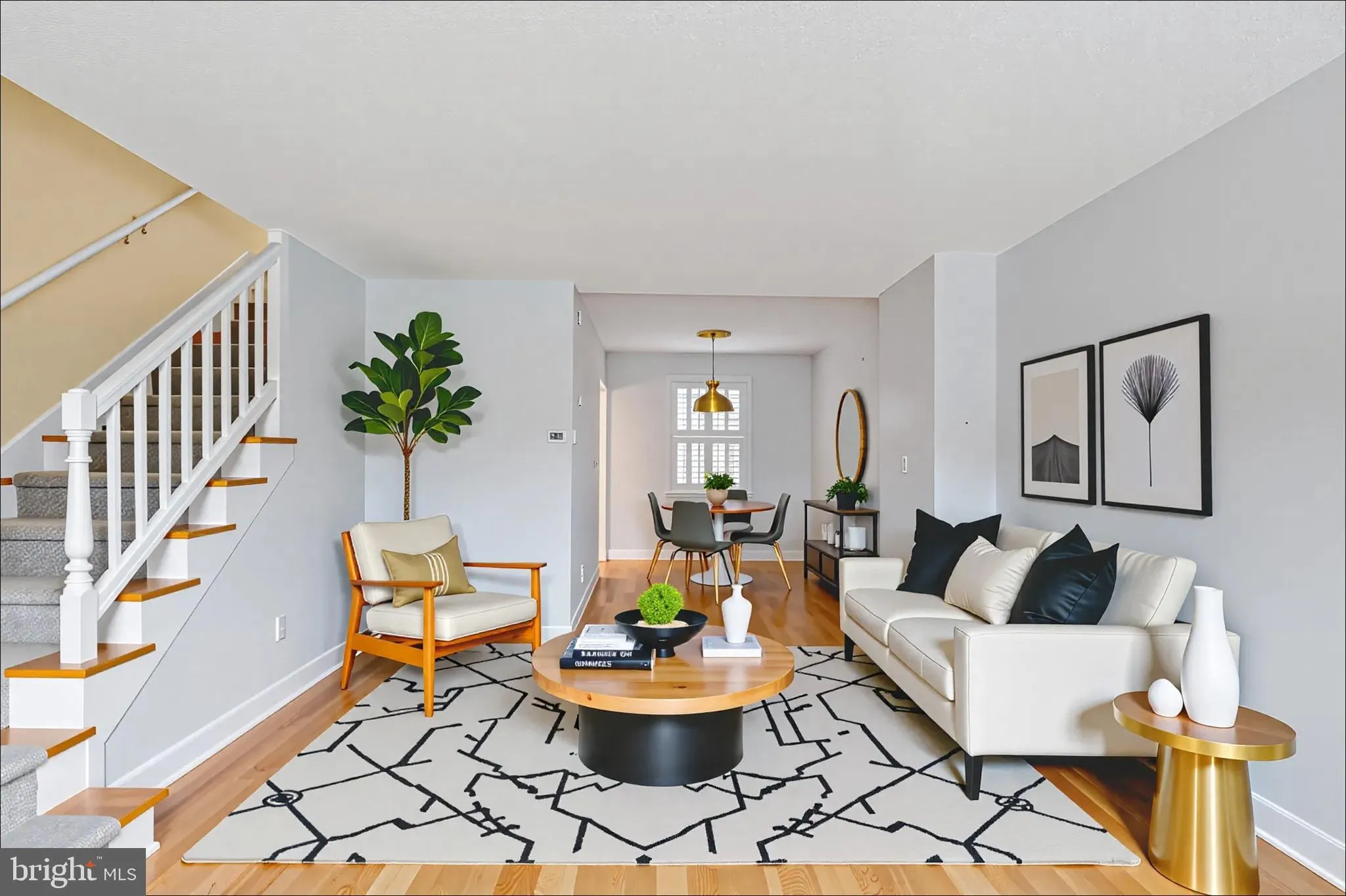 Arlington, Virginia 22206, United States, 2 Bedrooms Bedrooms, ,2 BathroomsBathrooms,Residential,Active,197382