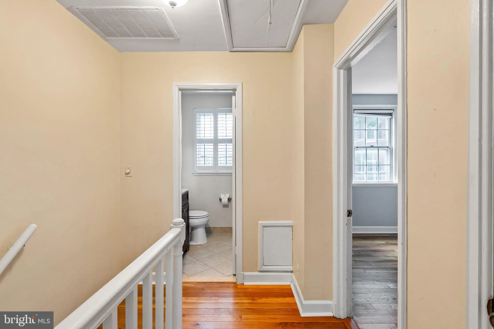 Arlington, Virginia 22206, United States, 2 Bedrooms Bedrooms, ,2 BathroomsBathrooms,Residential,Active,197382