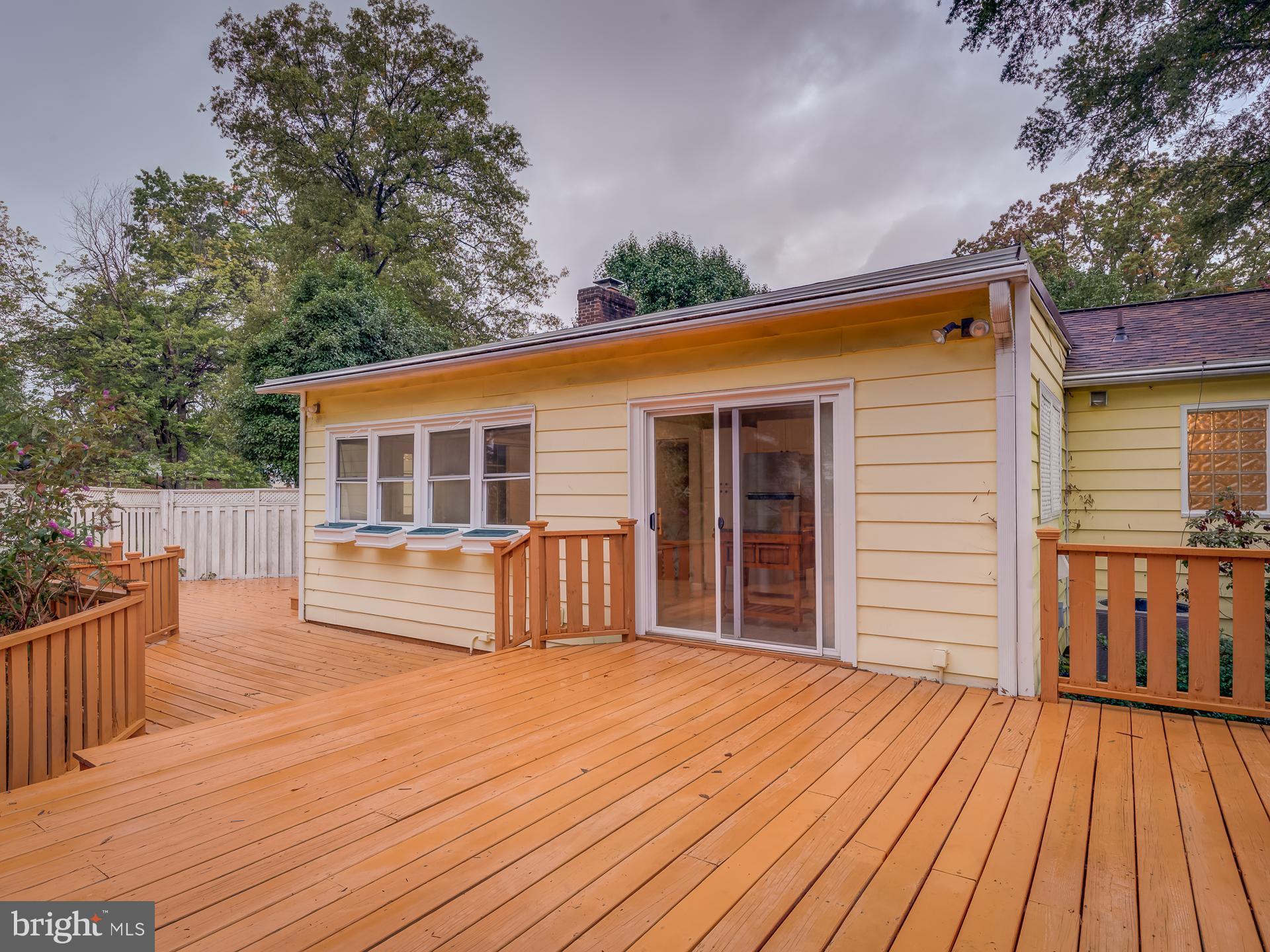 COURTLAND PARK - Residential