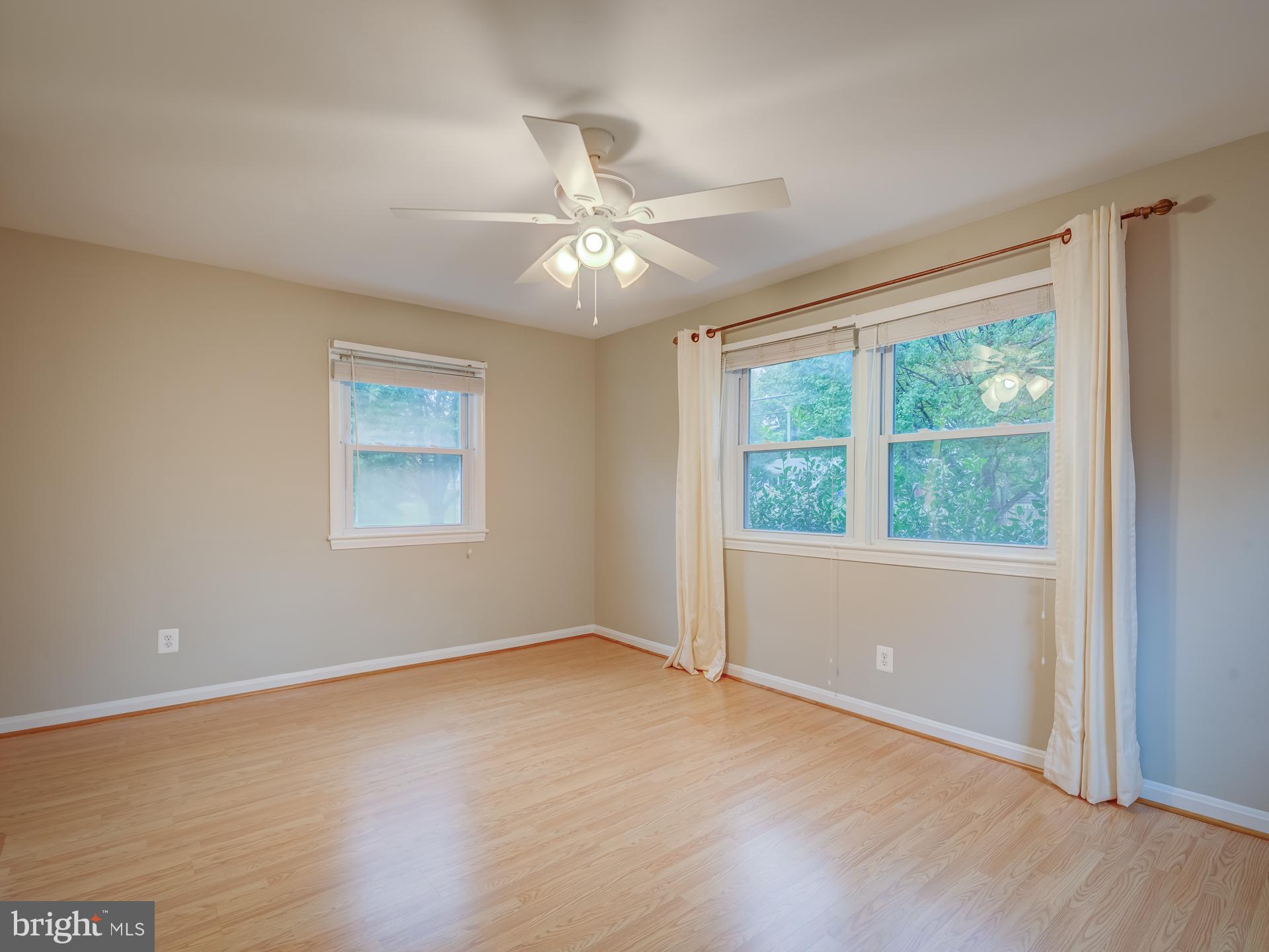 COURTLAND PARK - Residential