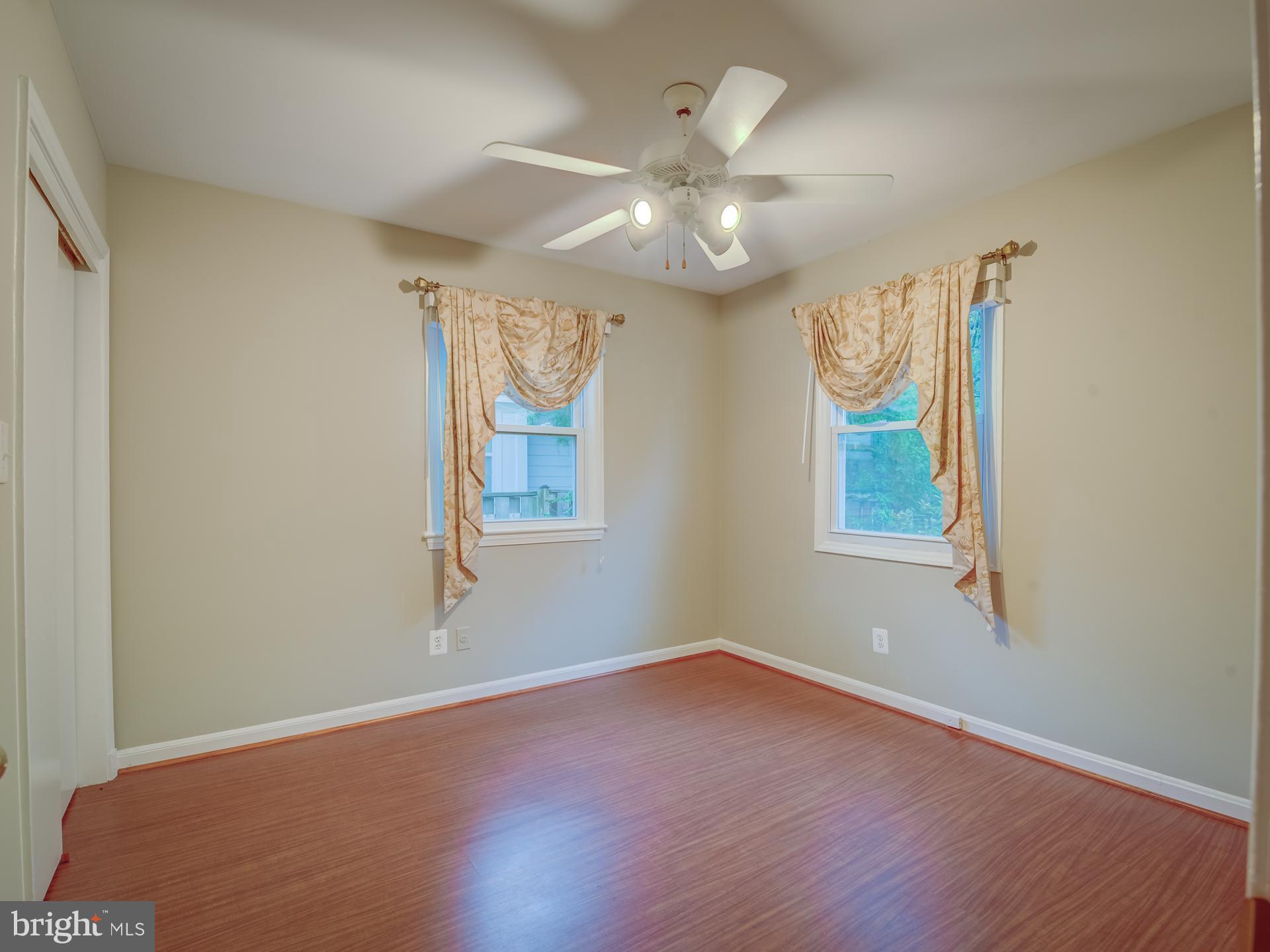 COURTLAND PARK - Residential