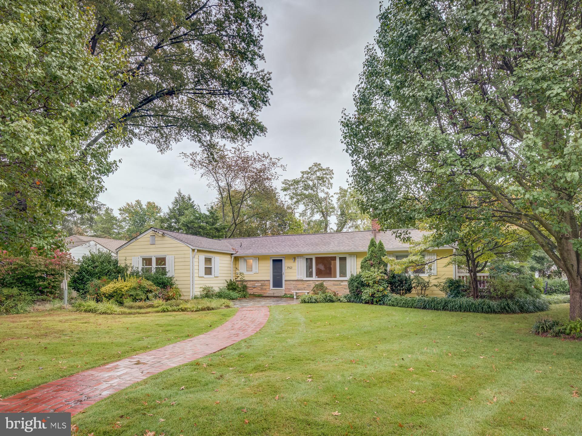 COURTLAND PARK - Residential