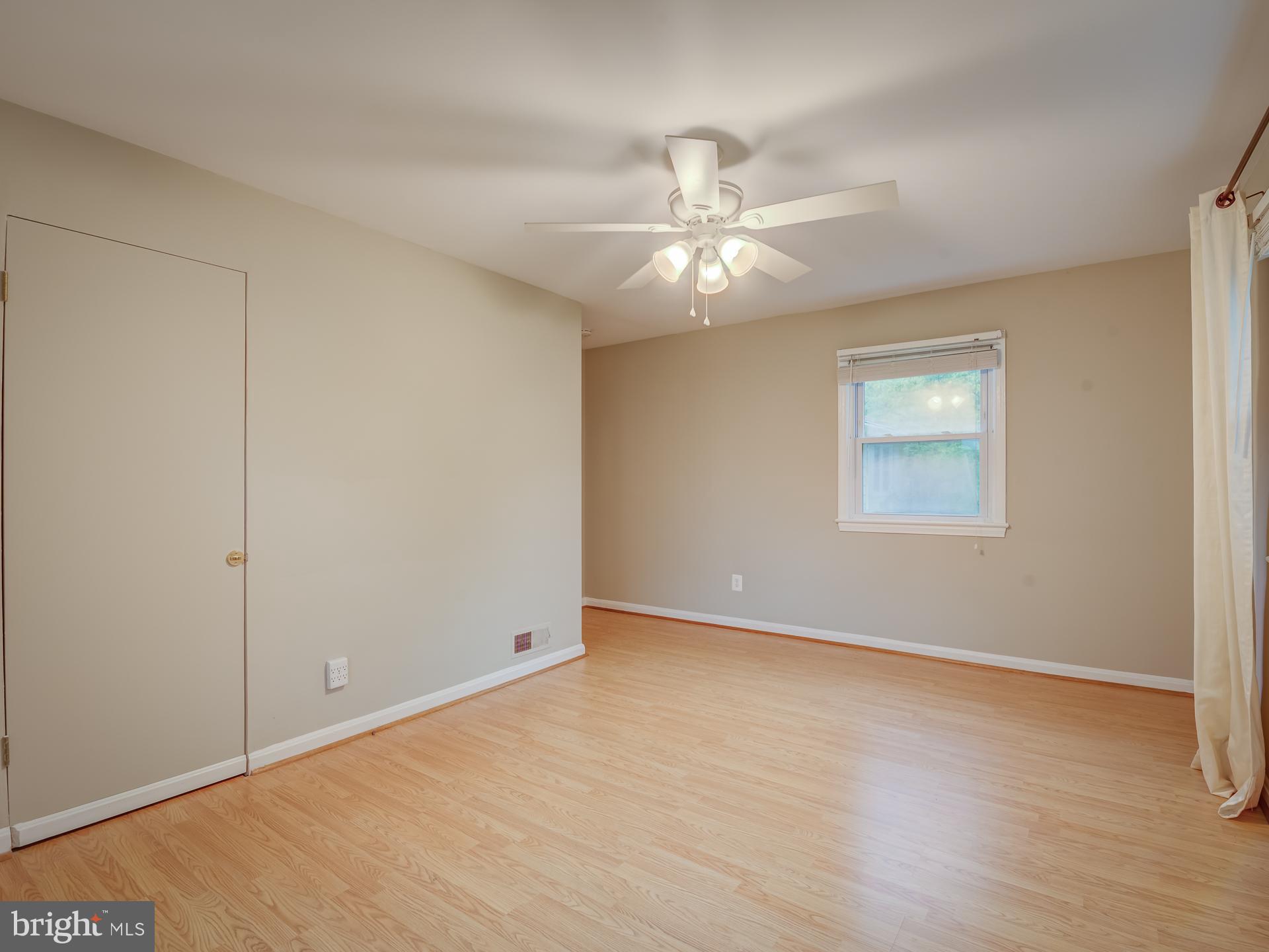 COURTLAND PARK - Residential