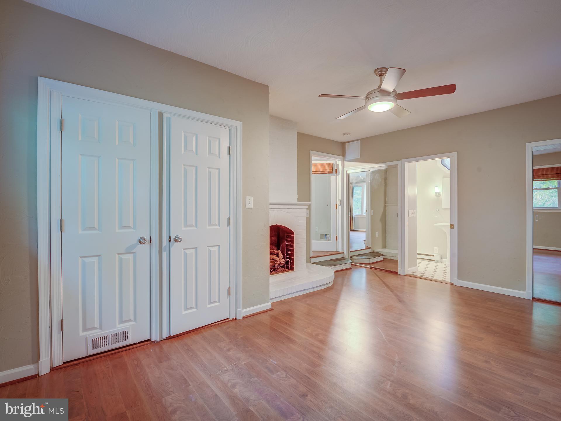 COURTLAND PARK - Residential