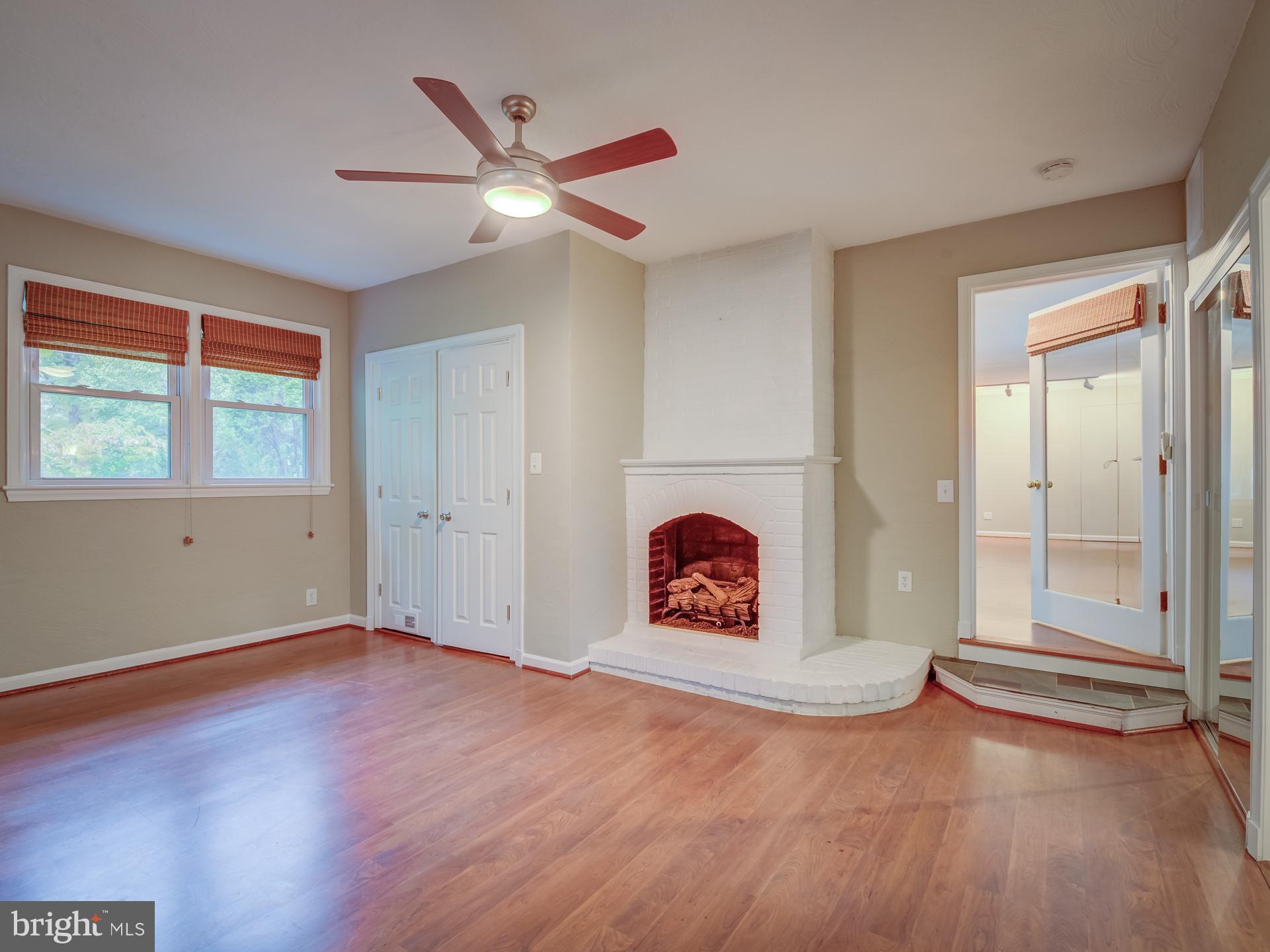 COURTLAND PARK - Residential