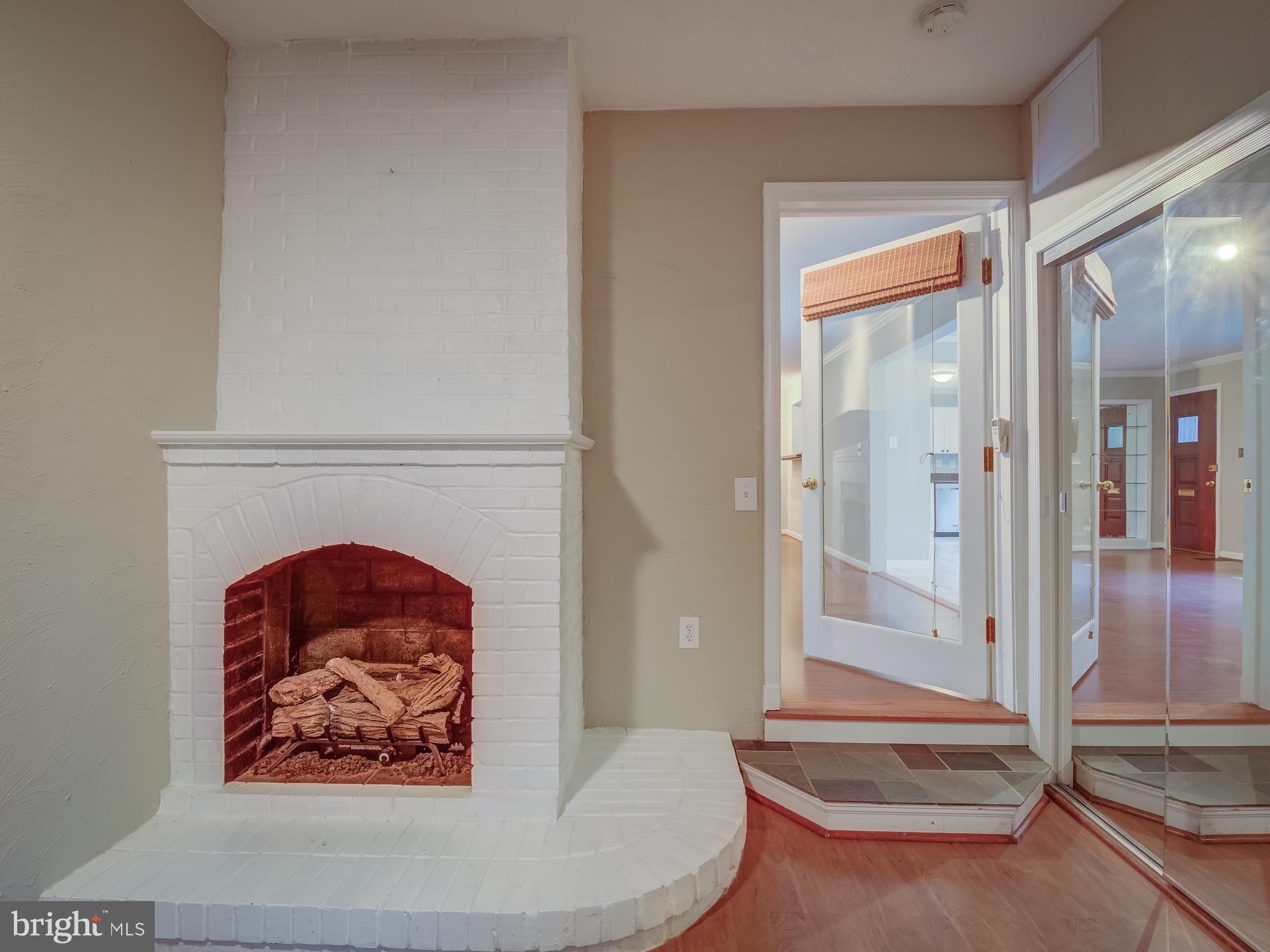 COURTLAND PARK - Residential