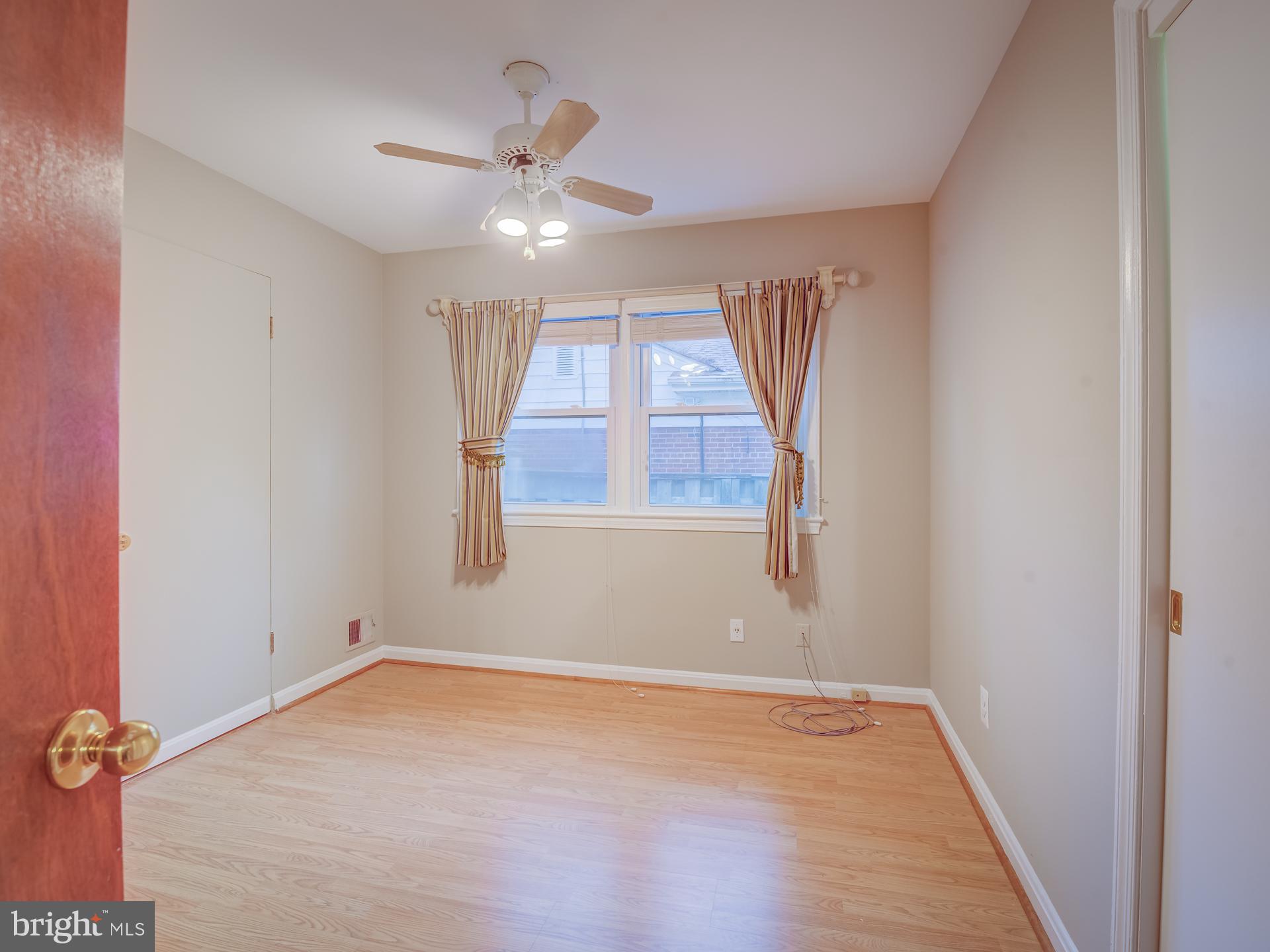 COURTLAND PARK - Residential