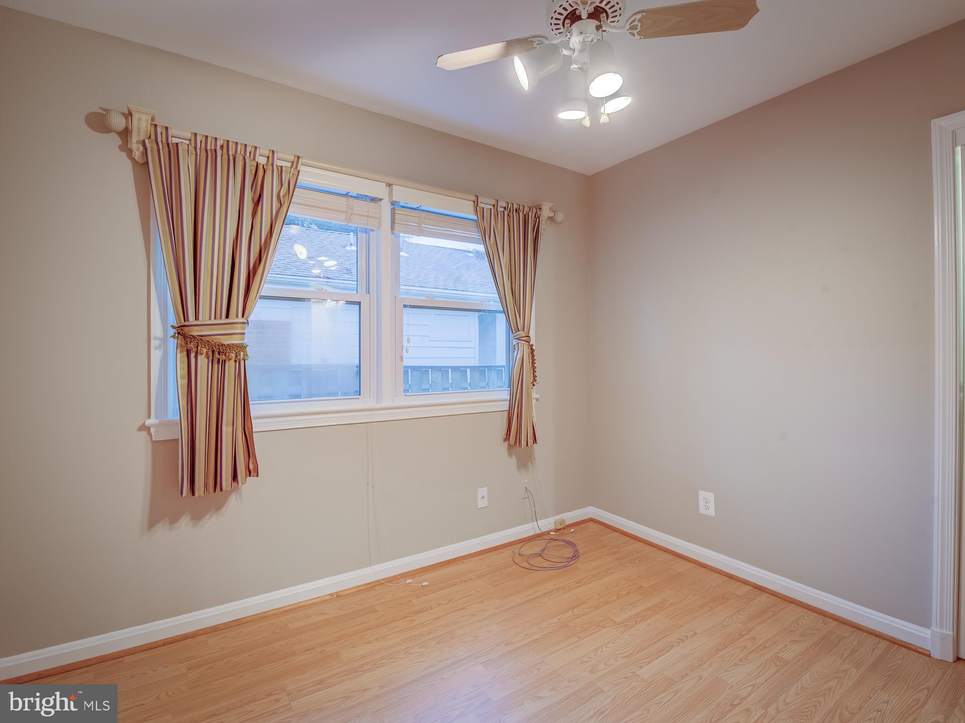 COURTLAND PARK - Residential