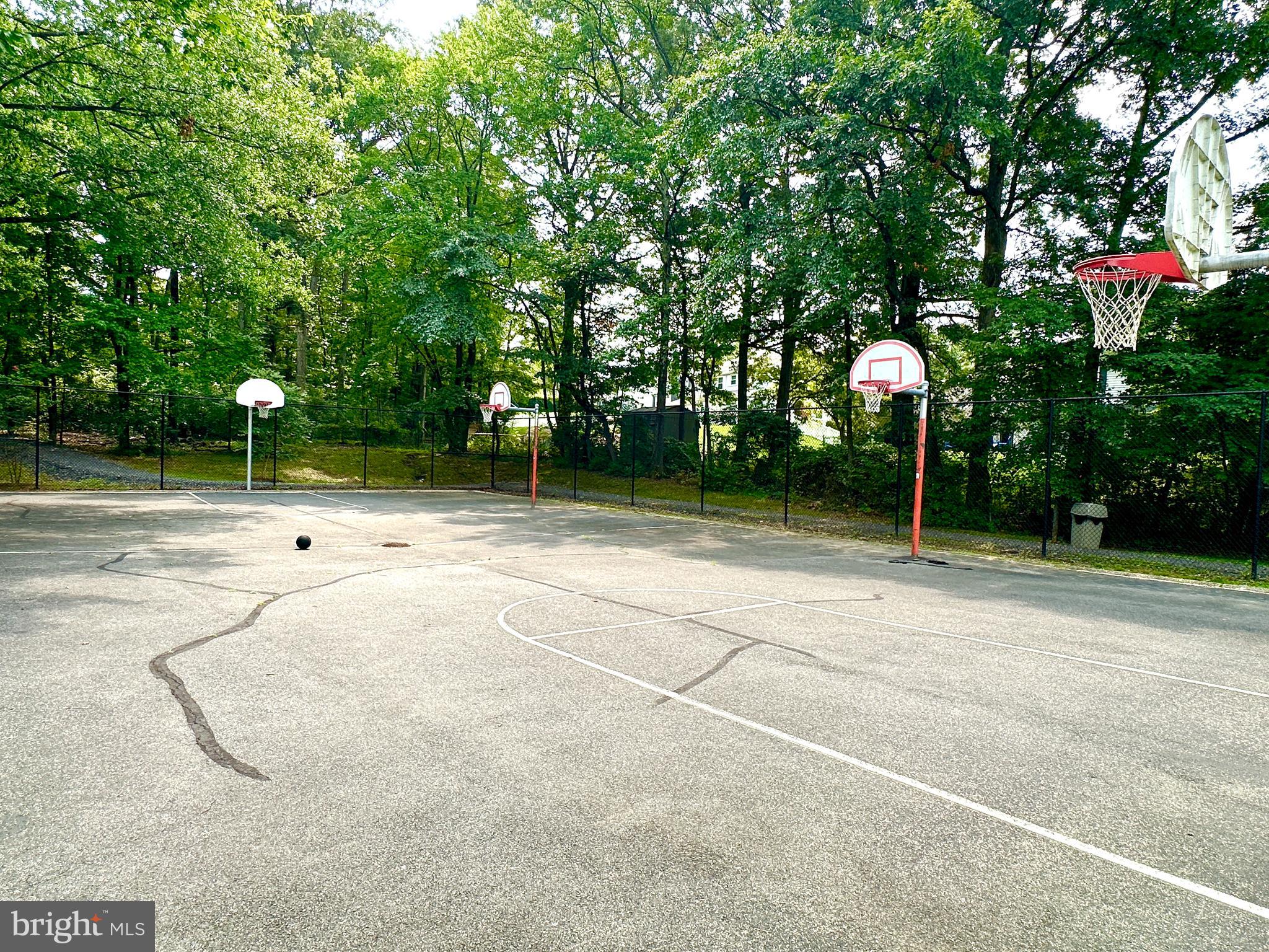 MONTPELIER - Residential