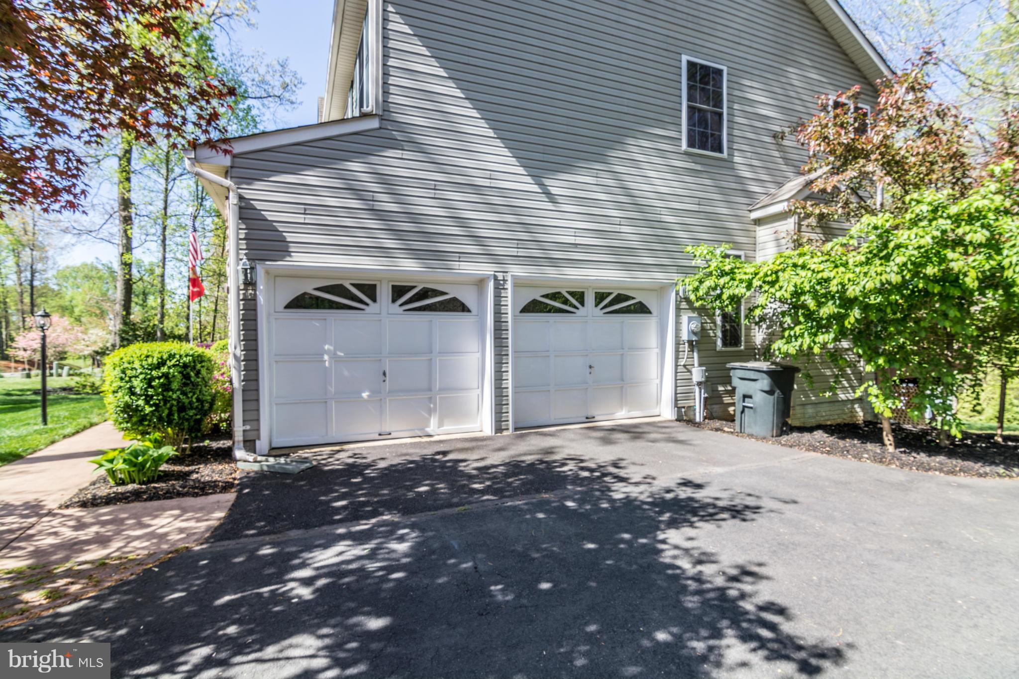 LAKE WHIPPOORWILL - Residential