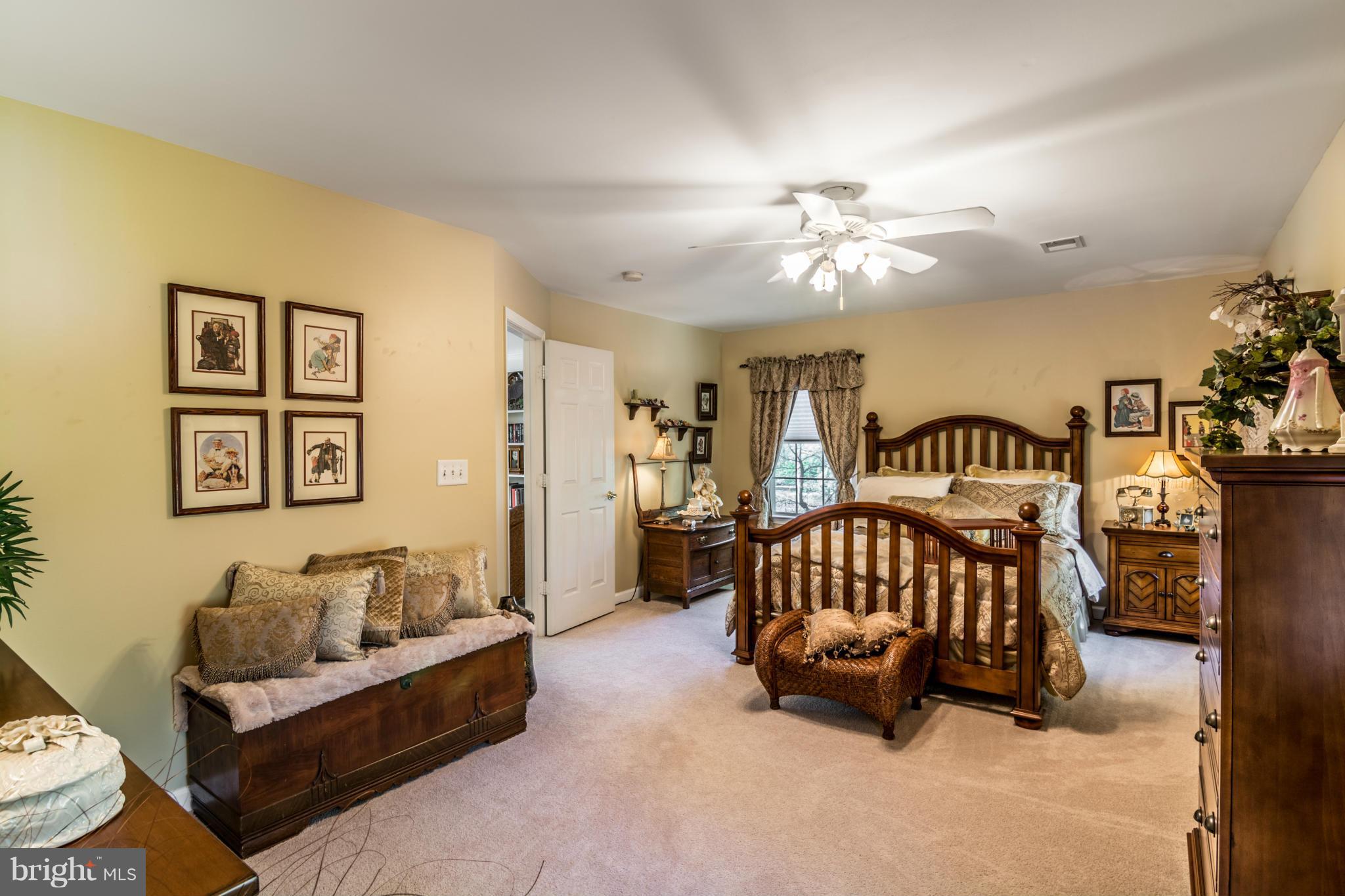 LAKE WHIPPOORWILL - Residential