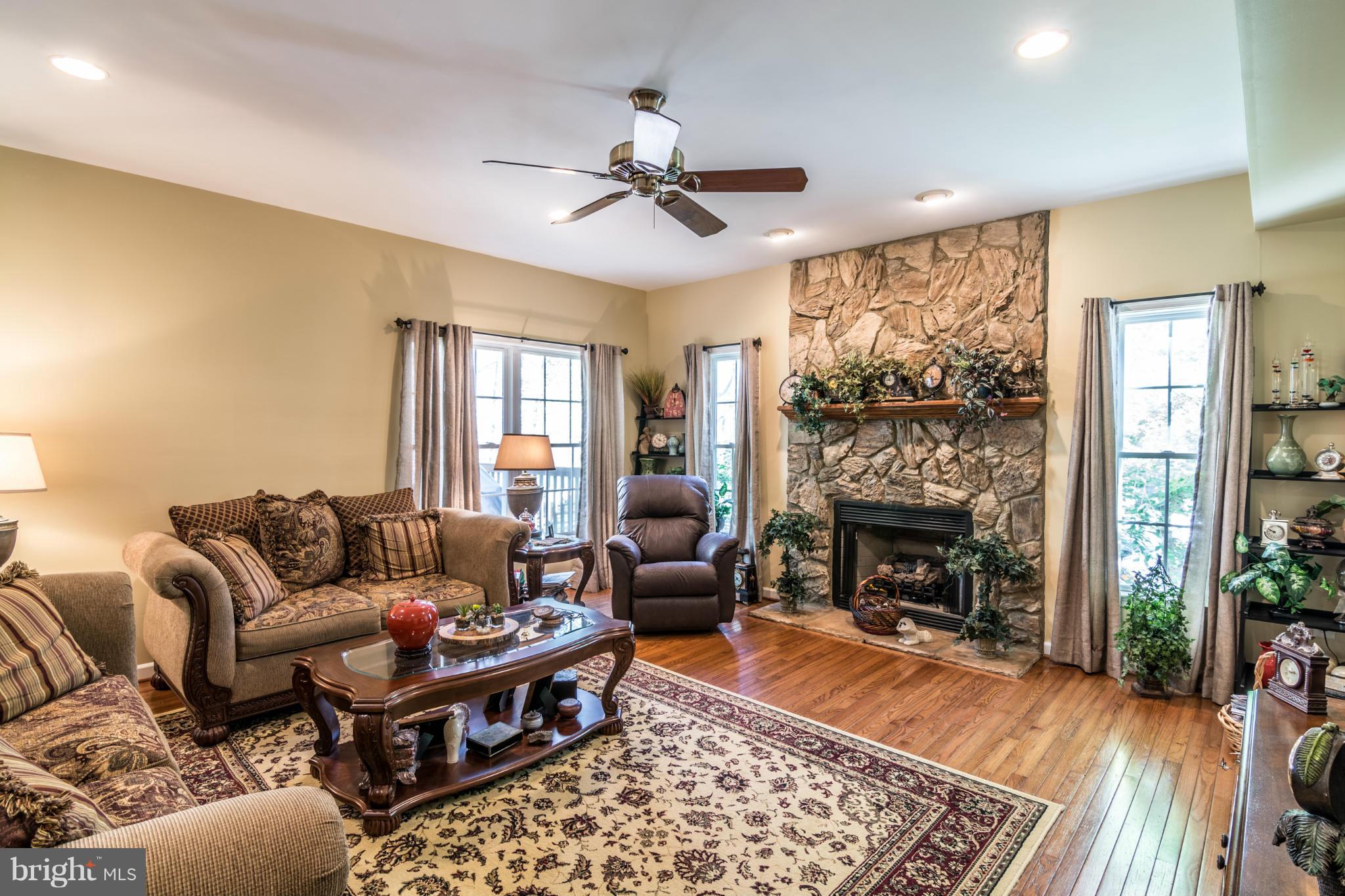 LAKE WHIPPOORWILL - Residential