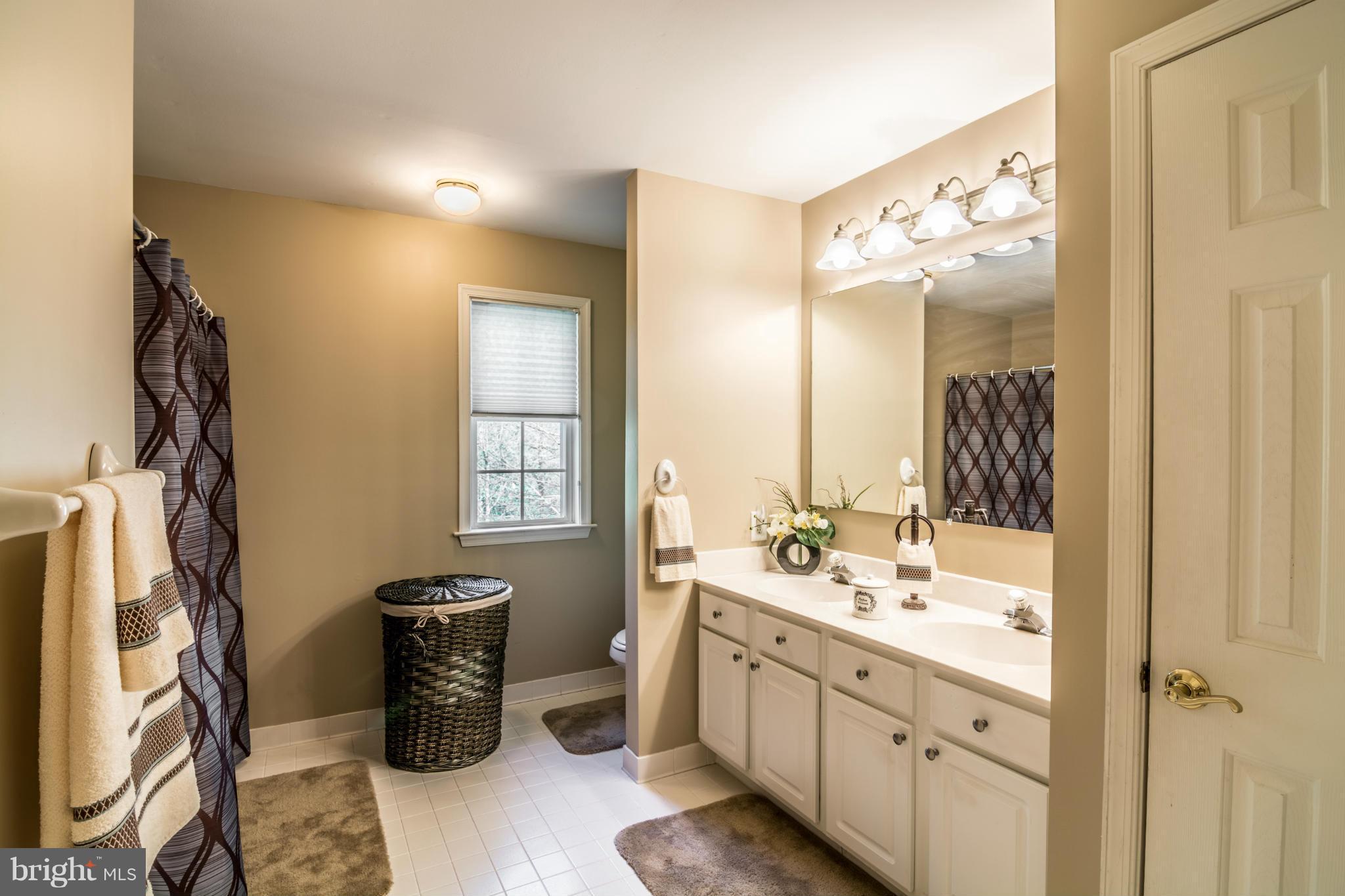 LAKE WHIPPOORWILL - Residential