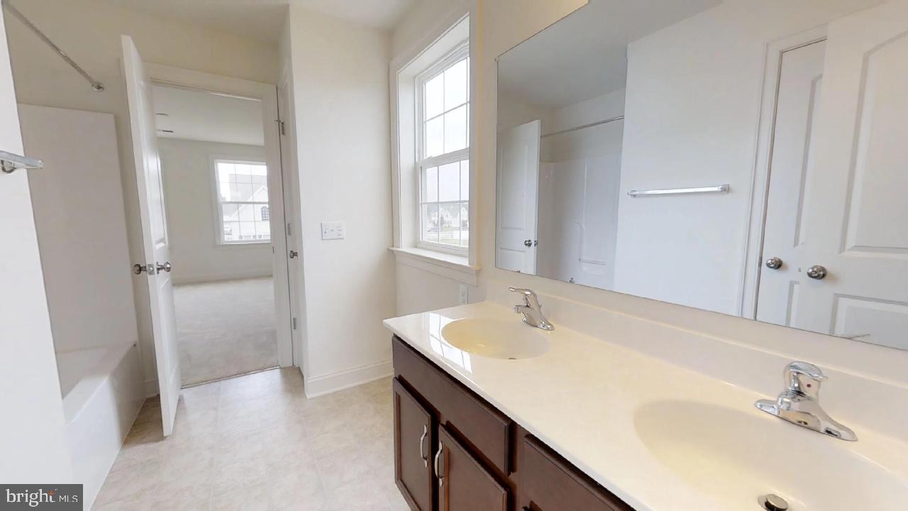 MOUNT FRIENDSHIP - Residential